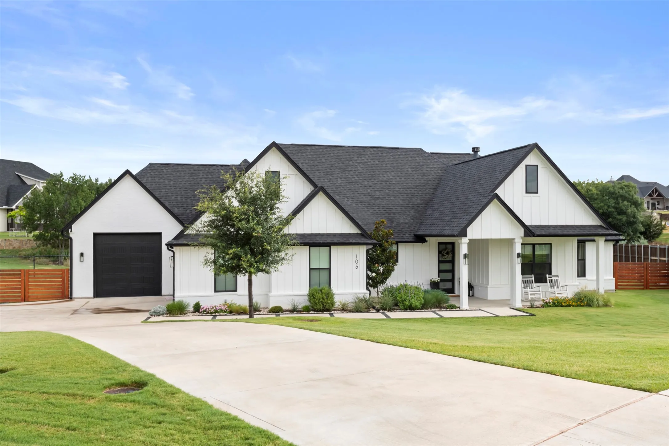 Single Family Residence For Sale in Parker County , 105 Kaya Court, Weatherford, Texas 76087, 4 Bedroom, 3 Bathroom, 3 Garage spaces, 2,373 Sqft, built in 2022, mls#21365464, Real Estate Agent in Weatherford, Homes For Sale in Parker county, Homes For Sale in Weatherford, Realtor in Weatherford Texas, Real Estate Brokerage Independent Realty Texas, Luminita Cordes Realtor