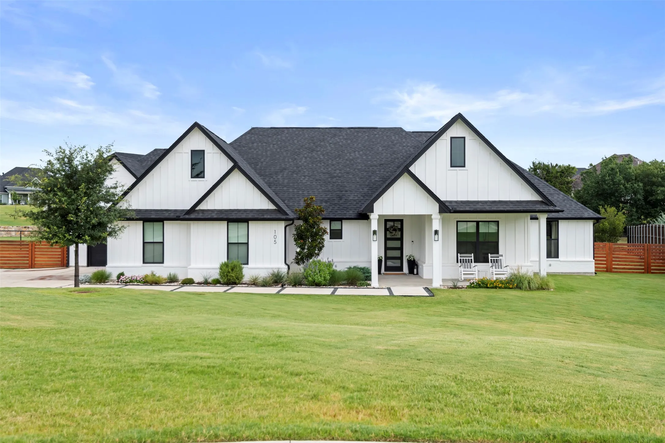 Single Family Residence For Sale in Parker County , 105 Kaya Court, Weatherford, Texas 76087, 4 Bedroom, 3 Bathroom, 3 Garage spaces, 2,373 Sqft, built in 2022, mls#21365464, Real Estate Agent in Weatherford, Homes For Sale in Parker county, Homes For Sale in Weatherford, Realtor in Weatherford Texas, Real Estate Brokerage Independent Realty Texas, Luminita Cordes Realtor