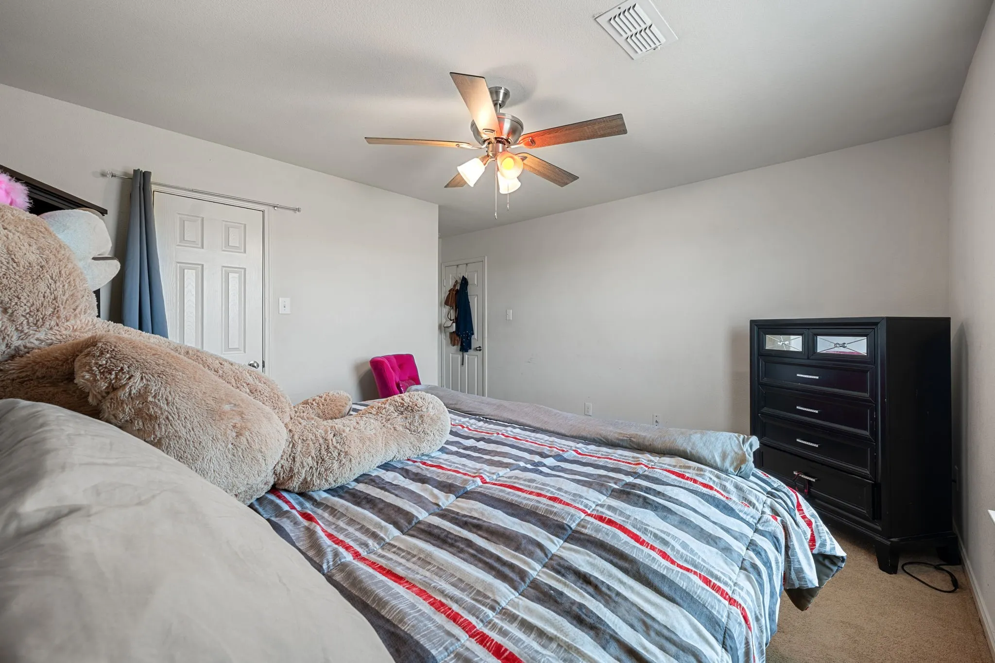 Single Family Residence For Sale in Kaufman County , 2101 Gardenia Drive, Forney, Texas 75126, 4 Bedroom, 3 Bathroom, 2 Garage spaces, 2,285 Sqft, built in 2013, mls#21369343, Real Estate Agent in Forney, Homes For Sale in Kaufman county, Homes For Sale in Forney, Realtor in Forney Texas, Real Estate Brokerage Independent Realty Texas, Luminita Cordes Realtor