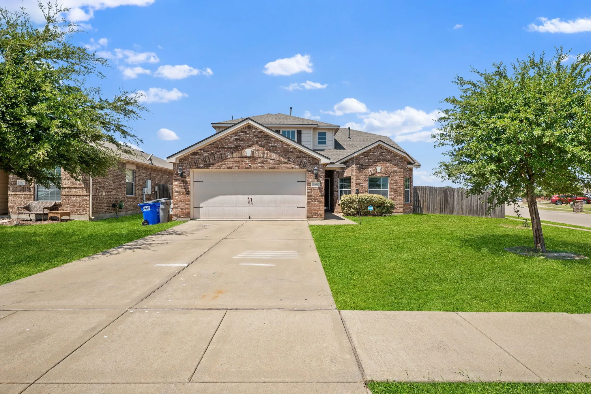 Single Family Residence For Sale in Kaufman County , 2101 Gardenia Drive, Forney, Texas 75126, 4 Bedroom, 3 Bathroom, 2 Garage spaces, 2,285 Sqft, built in 2013, mls#21369343, Real Estate Agent in Forney, Homes For Sale in Kaufman county, Homes For Sale in Forney, Realtor in Forney Texas, Real Estate Brokerage Independent Realty Texas, Luminita Cordes Realtor