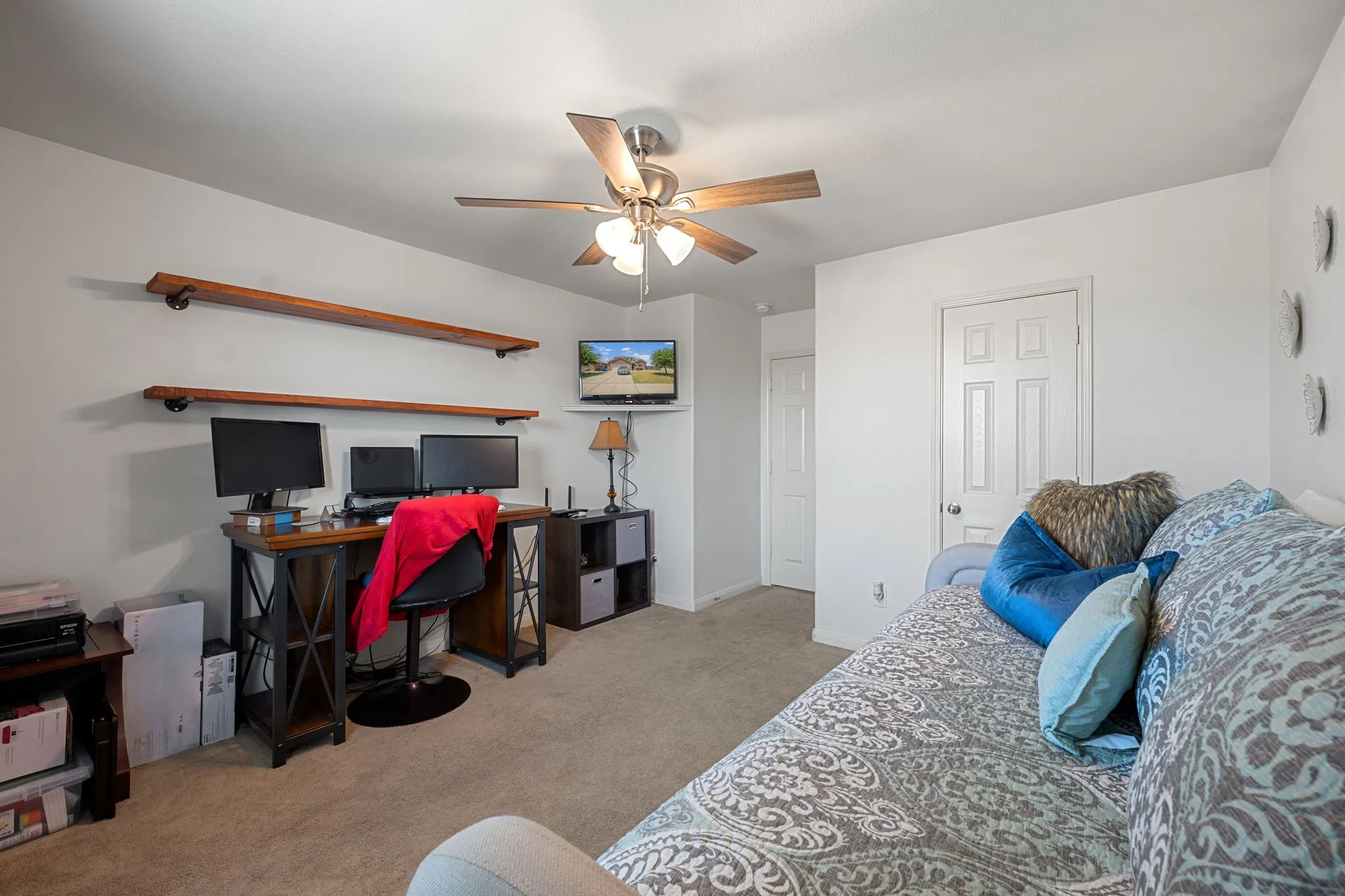 Single Family Residence For Sale in Kaufman County , 2101 Gardenia Drive, Forney, Texas 75126, 4 Bedroom, 3 Bathroom, 2 Garage spaces, 2,285 Sqft, built in 2013, mls#21369343, Real Estate Agent in Forney, Homes For Sale in Kaufman county, Homes For Sale in Forney, Realtor in Forney Texas, Real Estate Brokerage Independent Realty Texas, Luminita Cordes Realtor