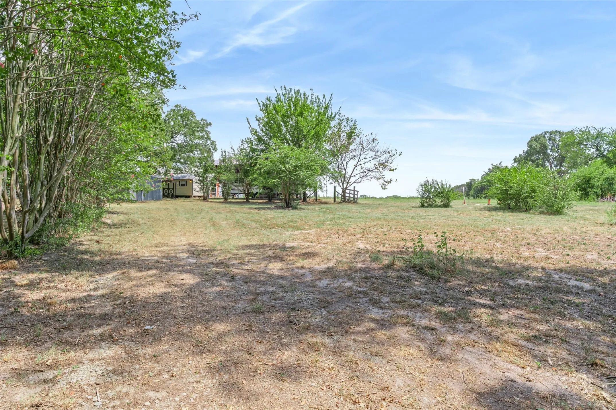 Improved Land For Sale in Van Zandt County , 2027 VZ County Road 3104, Edgewood, Texas 75117, 0, 0, Garage spaces, 0 Sqft, built in 0, mls#21366384, Real Estate Agent in Edgewood, Homes For Sale in Van Zandt county, Homes For Sale in Edgewood, Realtor in Edgewood Texas, Real Estate Brokerage Independent Realty Texas, Luminita Cordes Realtor