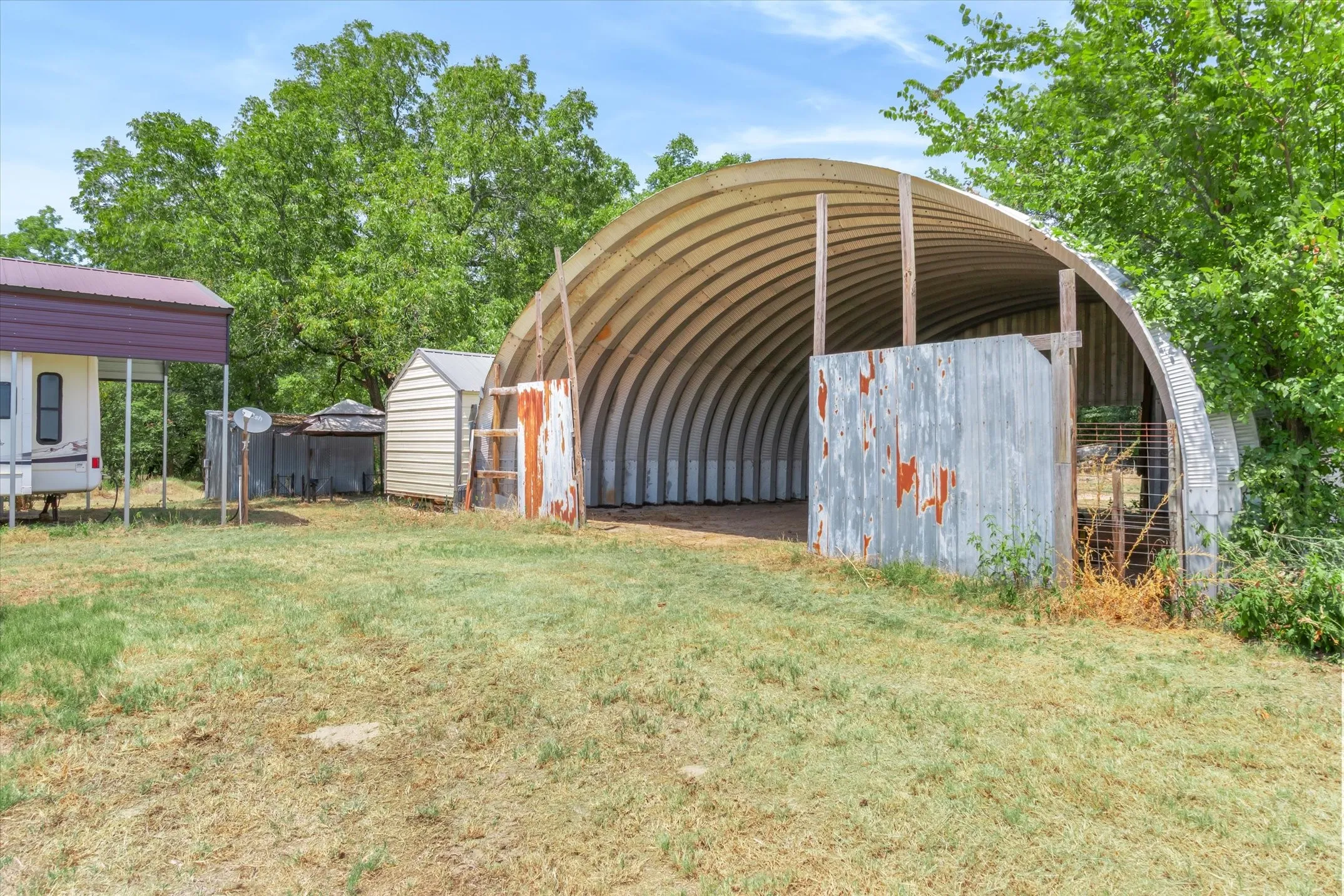 Improved Land For Sale in Van Zandt County , 2027 VZ County Road 3104, Edgewood, Texas 75117, 0, 0, Garage spaces, 0 Sqft, built in 0, mls#21366384, Real Estate Agent in Edgewood, Homes For Sale in Van Zandt county, Homes For Sale in Edgewood, Realtor in Edgewood Texas, Real Estate Brokerage Independent Realty Texas, Luminita Cordes Realtor