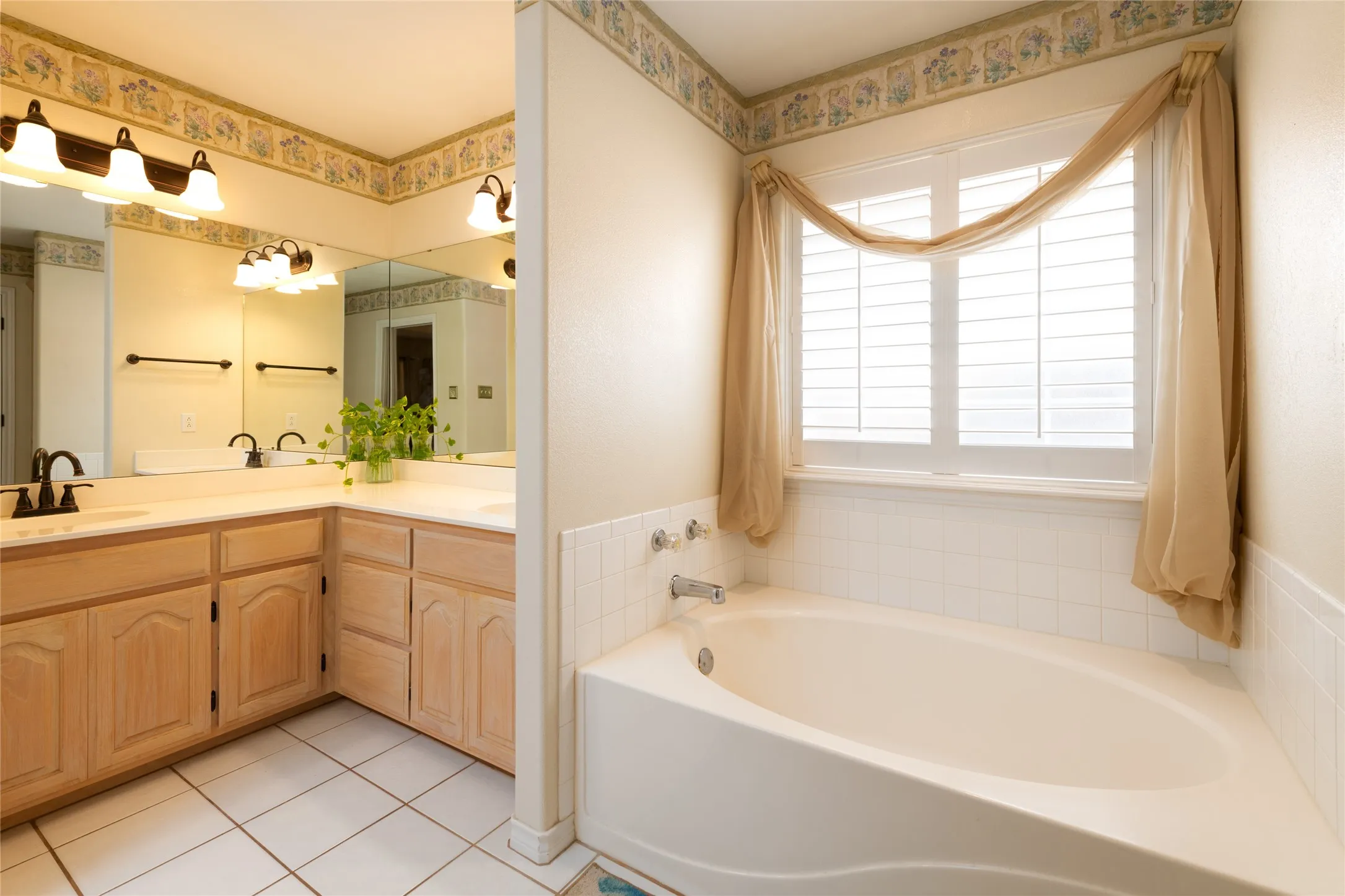 Single Family Residence For Sale in Taylor County , 5366 Willow Ridge Road, Abilene, Texas 79606, 3 Bedroom, 2 Bathroom, 2 Garage spaces, 1,787 Sqft, built in 1999, mls#21369664, Real Estate Agent in Abilene, Homes For Sale in Taylor county, Homes For Sale in Abilene, Realtor in Abilene Texas, Real Estate Brokerage Independent Realty Texas, Luminita Cordes Realtor
