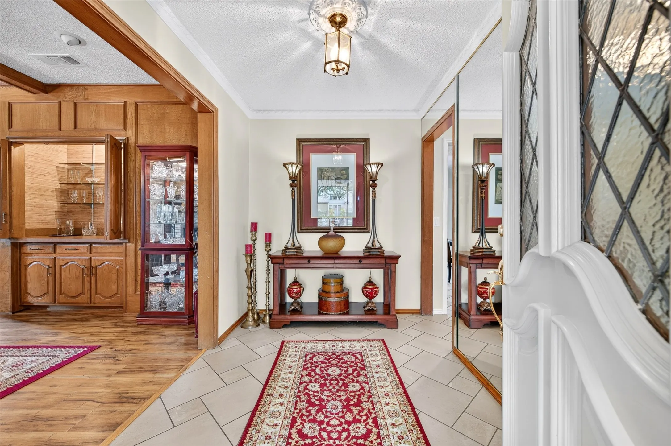 Single Family Residence For Sale in Collin County , 1713 Alameda Court, Plano, Texas 75074, 4 Bedroom, 3 Bathroom, 2 Garage spaces, 2,471 Sqft, built in 1978, mls#21370458, Real Estate Agent in Plano, Homes For Sale in Collin county, Homes For Sale in Plano, Realtor in Plano Texas, Real Estate Brokerage Independent Realty Texas, Luminita Cordes Realtor