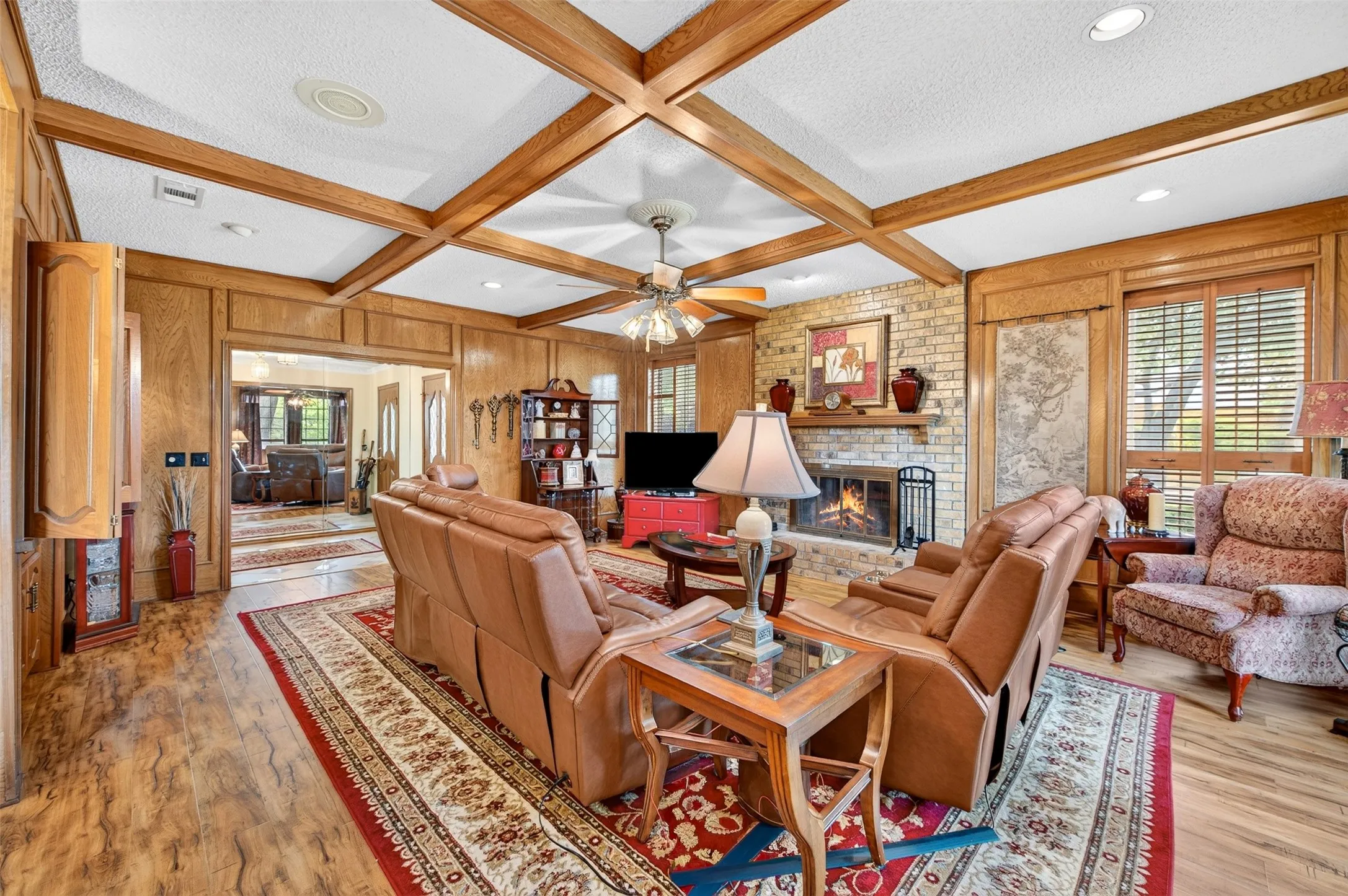 Single Family Residence For Sale in Collin County , 1713 Alameda Court, Plano, Texas 75074, 4 Bedroom, 3 Bathroom, 2 Garage spaces, 2,471 Sqft, built in 1978, mls#21370458, Real Estate Agent in Plano, Homes For Sale in Collin county, Homes For Sale in Plano, Realtor in Plano Texas, Real Estate Brokerage Independent Realty Texas, Luminita Cordes Realtor