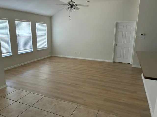 Single Family Residence For Rent in Tarrant County , 433 Angler Drive, Crowley, Texas 76036, 3 Bedroom, 2 Bathroom, 2 Garage spaces, 1,510 Sqft, built in 2008, mls#21370757, Real Estate Agent in Crowley, Homes For Rent in Tarrant county, Homes For Rent in Crowley, Realtor in Crowley Texas, Real Estate Brokerage Independent Realty Texas, Luminita Cordes Realtor