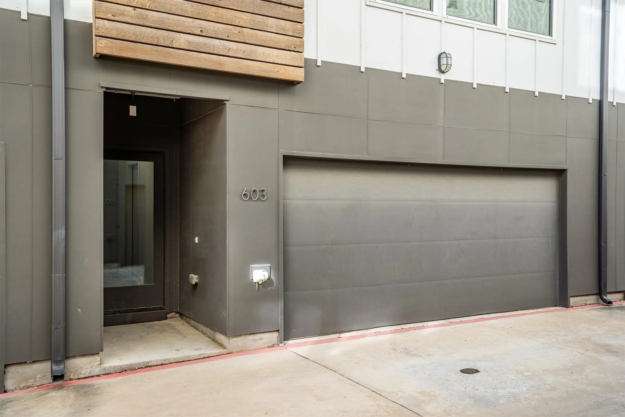 Condominium For Rent in Dallas County , 1510 N Washington Avenue 603, Dallas, Texas 75204, 3 Bedroom, 4 Bathroom, 2 Garage spaces, 1,749 Sqft, built in 2020, mls#21361709, Real Estate Agent in Dallas, Homes For Rent in Dallas county, Homes For Rent in Dallas, Realtor in Dallas Texas, Real Estate Brokerage Independent Realty Texas, Luminita Cordes Realtor