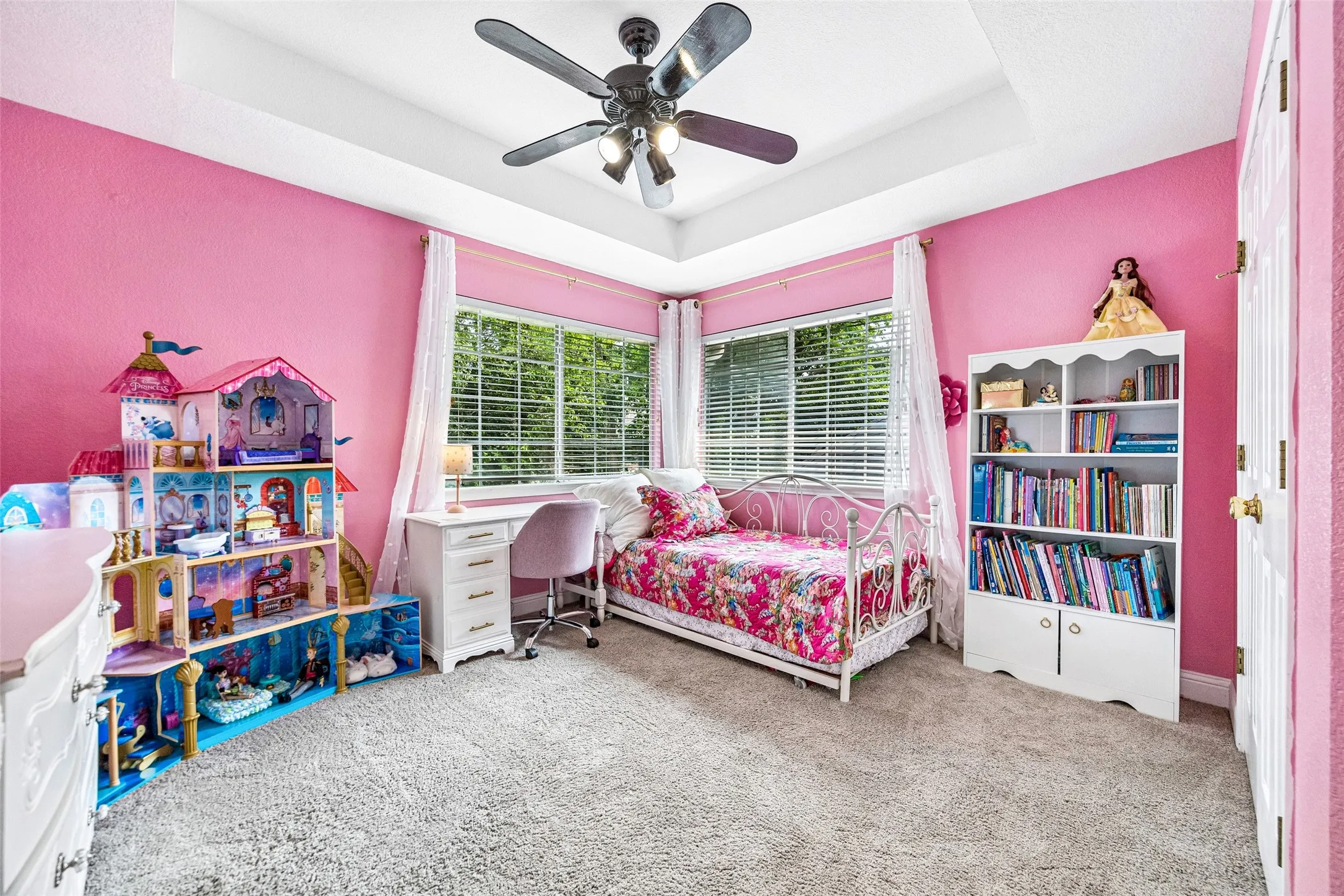 Single Family Residence For Sale in Collin County , 5410 Mill Run Drive, Mc Kinney, Texas 75072, 4 Bedroom, 3 Bathroom, 2 Garage spaces, 2,305 Sqft, built in 1990, mls#21364697, Real Estate Agent in Mc Kinney, Homes For Sale in Collin county, Homes For Sale in Mc Kinney, Realtor in Mc Kinney Texas, Real Estate Brokerage Independent Realty Texas, Luminita Cordes Realtor