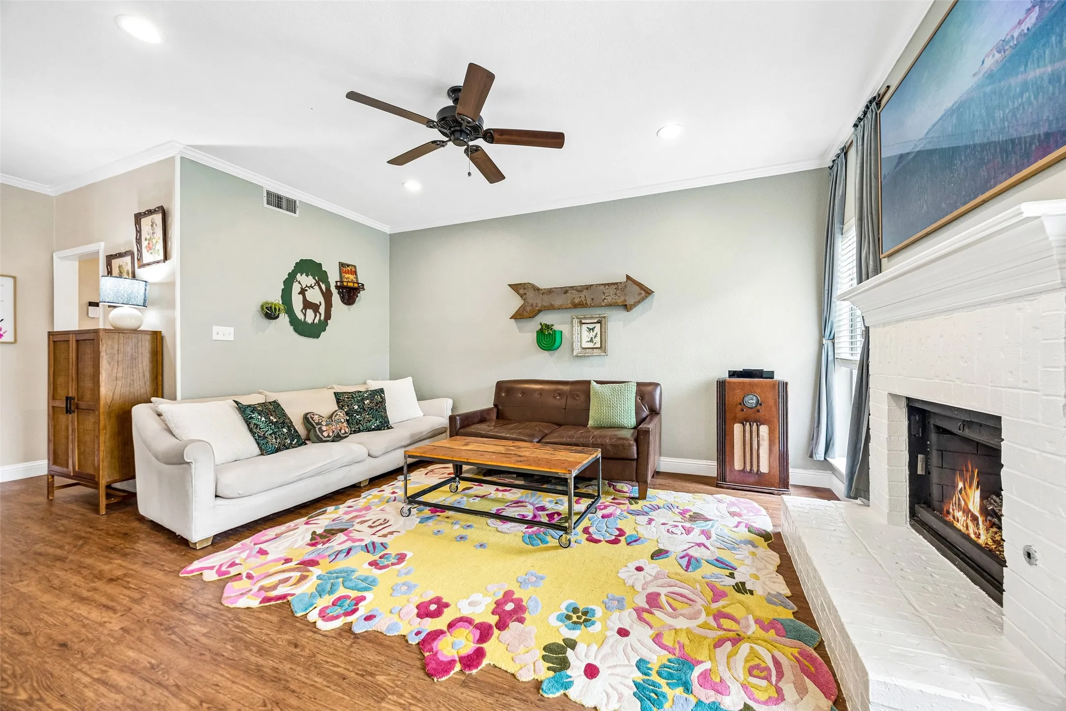 Single Family Residence For Sale in Collin County , 5410 Mill Run Drive, Mc Kinney, Texas 75072, 4 Bedroom, 3 Bathroom, 2 Garage spaces, 2,305 Sqft, built in 1990, mls#21364697, Real Estate Agent in Mc Kinney, Homes For Sale in Collin county, Homes For Sale in Mc Kinney, Realtor in Mc Kinney Texas, Real Estate Brokerage Independent Realty Texas, Luminita Cordes Realtor