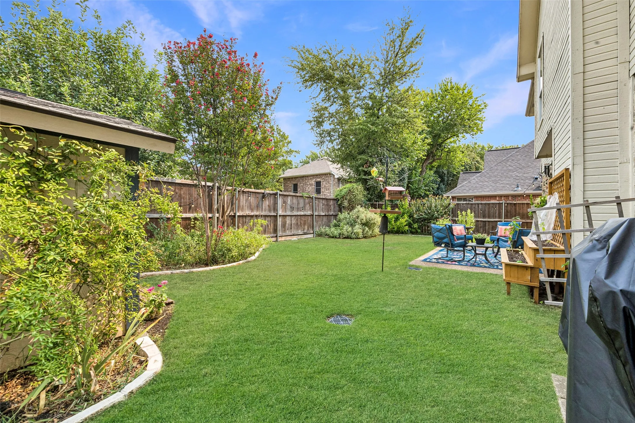 Single Family Residence For Sale in Collin County , 5410 Mill Run Drive, Mc Kinney, Texas 75072, 4 Bedroom, 3 Bathroom, 2 Garage spaces, 2,305 Sqft, built in 1990, mls#21364697, Real Estate Agent in Mc Kinney, Homes For Sale in Collin county, Homes For Sale in Mc Kinney, Realtor in Mc Kinney Texas, Real Estate Brokerage Independent Realty Texas, Luminita Cordes Realtor