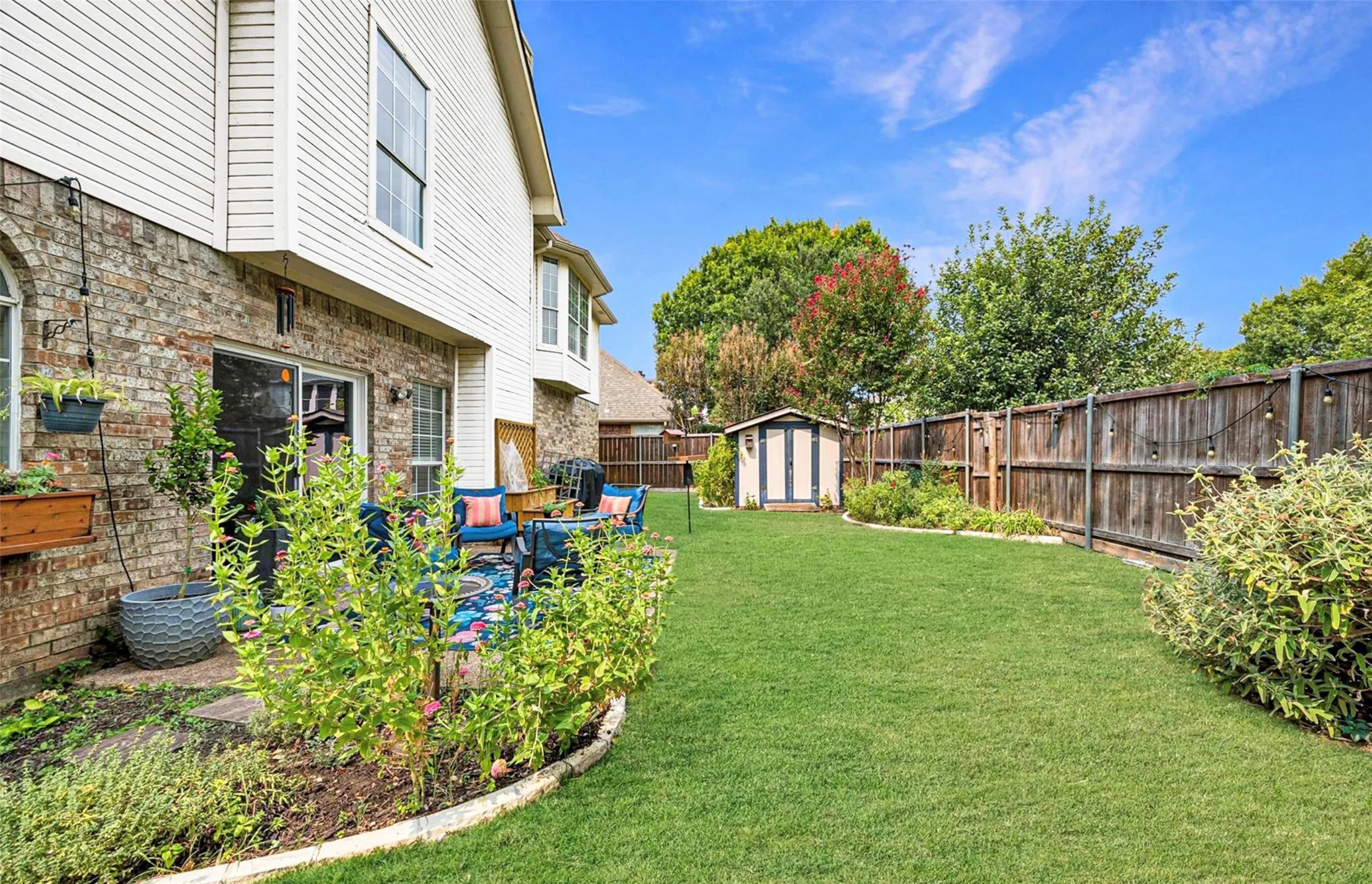 Single Family Residence For Sale in Collin County , 5410 Mill Run Drive, Mc Kinney, Texas 75072, 4 Bedroom, 3 Bathroom, 2 Garage spaces, 2,305 Sqft, built in 1990, mls#21364697, Real Estate Agent in Mc Kinney, Homes For Sale in Collin county, Homes For Sale in Mc Kinney, Realtor in Mc Kinney Texas, Real Estate Brokerage Independent Realty Texas, Luminita Cordes Realtor