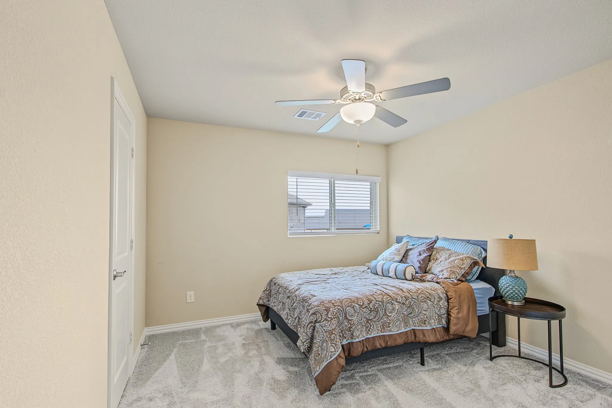 Single Family Residence For Sale in Denton County , 3020 Prairie Trail Avenue, Aubrey, Texas 76227, 4 Bedroom, 4 Bathroom, 2 Garage spaces, 3,484 Sqft, built in 2020, mls#21367537, Real Estate Agent in Aubrey, Homes For Sale in Denton county, Homes For Sale in Aubrey, Realtor in Aubrey Texas, Real Estate Brokerage Independent Realty Texas, Luminita Cordes Realtor