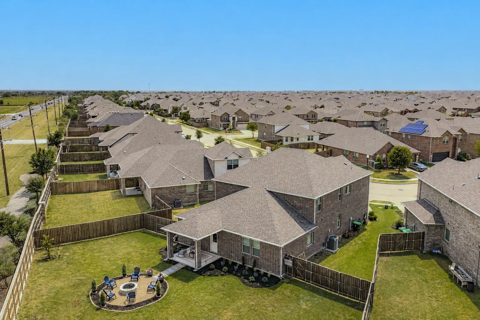 Single Family Residence For Sale in Denton County , 3020 Prairie Trail Avenue, Aubrey, Texas 76227, 4 Bedroom, 4 Bathroom, 2 Garage spaces, 3,484 Sqft, built in 2020, mls#21367537, Real Estate Agent in Aubrey, Homes For Sale in Denton county, Homes For Sale in Aubrey, Realtor in Aubrey Texas, Real Estate Brokerage Independent Realty Texas, Luminita Cordes Realtor