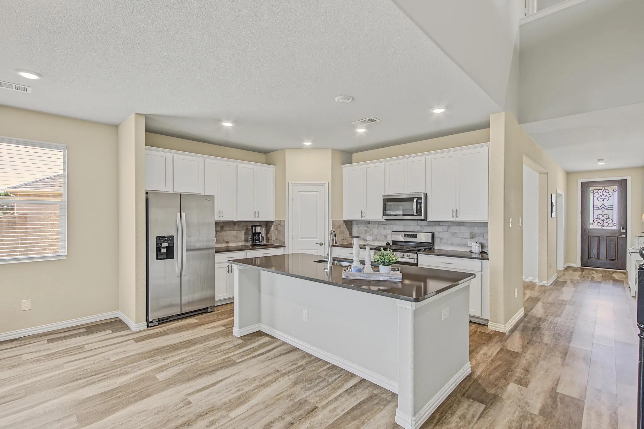 Single Family Residence For Sale in Denton County , 3020 Prairie Trail Avenue, Aubrey, Texas 76227, 4 Bedroom, 4 Bathroom, 2 Garage spaces, 3,484 Sqft, built in 2020, mls#21367537, Real Estate Agent in Aubrey, Homes For Sale in Denton county, Homes For Sale in Aubrey, Realtor in Aubrey Texas, Real Estate Brokerage Independent Realty Texas, Luminita Cordes Realtor