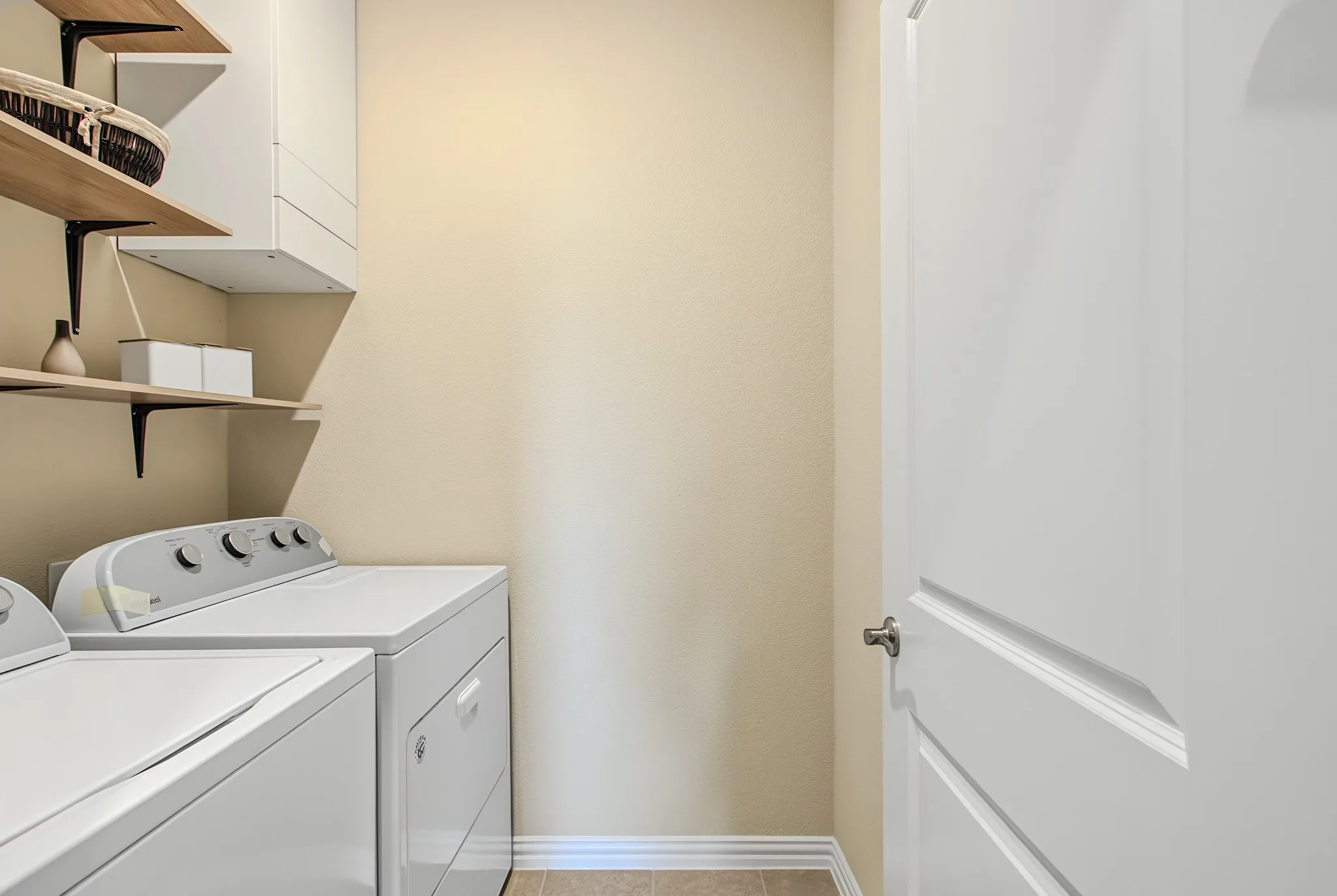 Single Family Residence For Sale in Denton County , 3020 Prairie Trail Avenue, Aubrey, Texas 76227, 4 Bedroom, 4 Bathroom, 2 Garage spaces, 3,484 Sqft, built in 2020, mls#21367537, Real Estate Agent in Aubrey, Homes For Sale in Denton county, Homes For Sale in Aubrey, Realtor in Aubrey Texas, Real Estate Brokerage Independent Realty Texas, Luminita Cordes Realtor