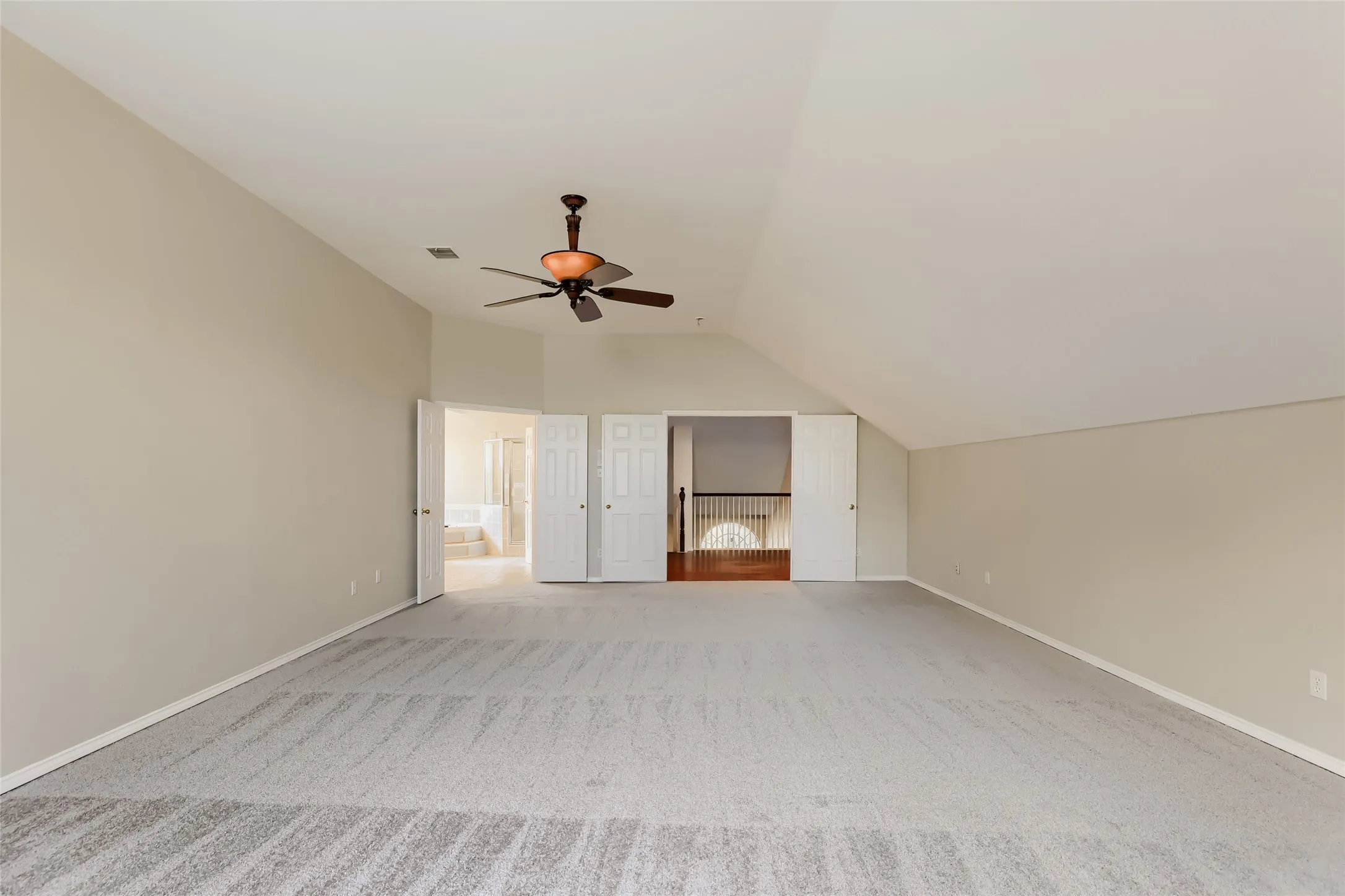 Single Family Residence For Sale in Collin County , 316 Shady Timbers Lane, Murphy, Texas 75094, 4 Bedroom, 2 Bathroom, Garage spaces, 3,017 Sqft, built in 1996, mls#21369383, Real Estate Agent in Murphy, Homes For Sale in Collin county, Homes For Sale in Murphy, Realtor in Murphy Texas, Real Estate Brokerage Independent Realty Texas, Luminita Cordes Realtor