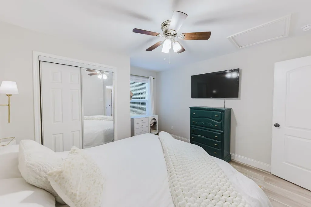 Single Family Residence For Sale in Hopkins County , 304 Jarbo Street, Sulphur Springs, Texas 75482, 2 Bedroom, 1 Bathroom, Garage spaces, 930 Sqft, built in 2020, mls#21370044, Real Estate Agent in Sulphur Springs, Homes For Sale in Hopkins county, Homes For Sale in Sulphur Springs, Realtor in Sulphur Springs Texas, Real Estate Brokerage Independent Realty Texas, Luminita Cordes Realtor