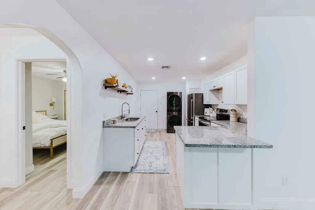 Single Family Residence For Sale in Hopkins County , 304 Jarbo Street, Sulphur Springs, Texas 75482, 2 Bedroom, 1 Bathroom, Garage spaces, 930 Sqft, built in 2020, mls#21370044, Real Estate Agent in Sulphur Springs, Homes For Sale in Hopkins county, Homes For Sale in Sulphur Springs, Realtor in Sulphur Springs Texas, Real Estate Brokerage Independent Realty Texas, Luminita Cordes Realtor