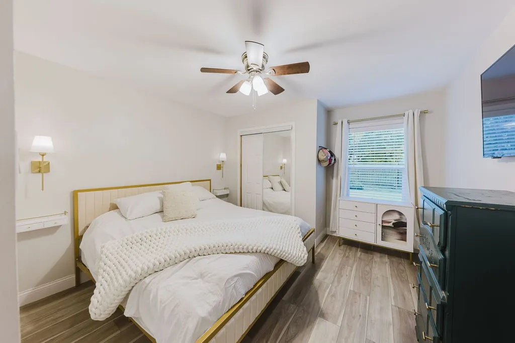 Single Family Residence For Sale in Hopkins County , 304 Jarbo Street, Sulphur Springs, Texas 75482, 2 Bedroom, 1 Bathroom, Garage spaces, 930 Sqft, built in 2020, mls#21370044, Real Estate Agent in Sulphur Springs, Homes For Sale in Hopkins county, Homes For Sale in Sulphur Springs, Realtor in Sulphur Springs Texas, Real Estate Brokerage Independent Realty Texas, Luminita Cordes Realtor
