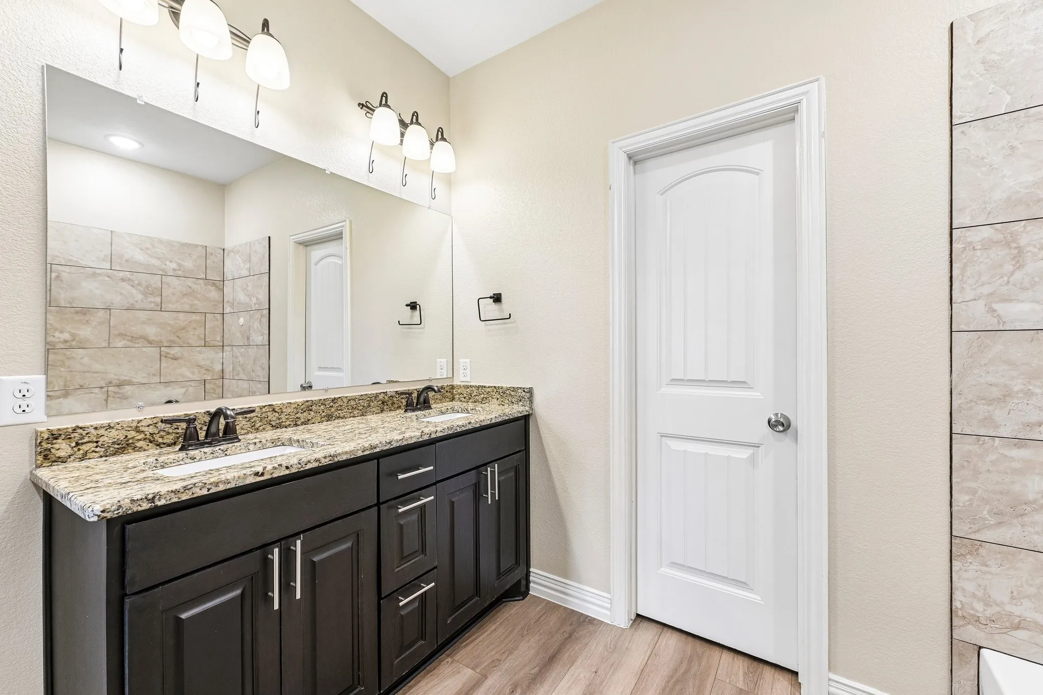 Single Family Residence For Sale in Dallas County , 1918 Avenue D, Grand Prairie, Texas 75051, 4 Bedroom, 3 Bathroom, 2 Garage spaces, 2,095 Sqft, built in 2020, mls#21369663, Real Estate Agent in Grand Prairie, Homes For Sale in Dallas county, Homes For Sale in Grand Prairie, Realtor in Grand Prairie Texas, Real Estate Brokerage Independent Realty Texas, Luminita Cordes Realtor
