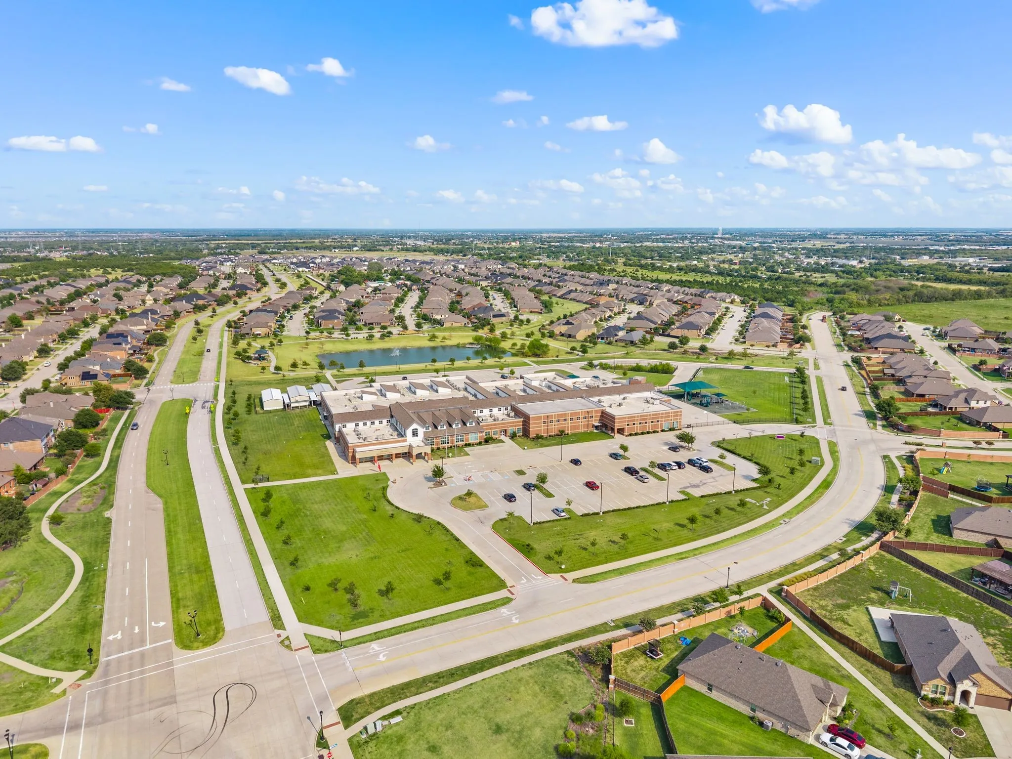 Single Family Residence For Sale in Rockwall County , 316 Duke Court, Fate, Texas 75189, 4 Bedroom, 2 Bathroom, 2 Garage spaces, 1,856 Sqft, built in 2022, mls#21369833, Real Estate Agent in Fate, Homes For Sale in Rockwall county, Homes For Sale in Fate, Realtor in Fate Texas, Real Estate Brokerage Independent Realty Texas, Luminita Cordes Realtor