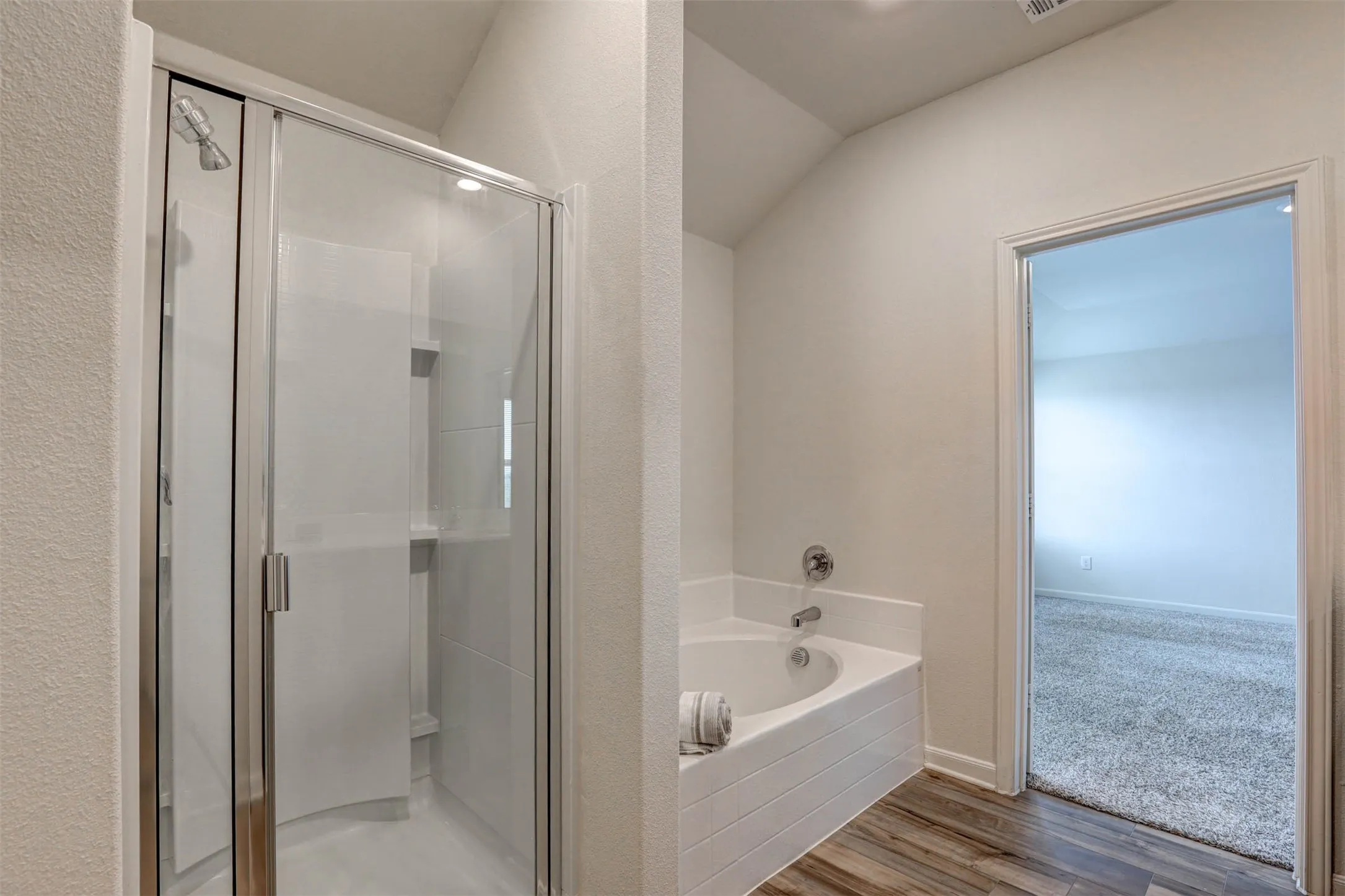 Single Family Residence For Rent in Wise County , 203 Drifter Drive, Newark, Texas 76071, 3 Bedroom, 3 Bathroom, 2 Garage spaces, 2,034 Sqft, built in 2022, mls#21370705, Real Estate Agent in Newark, Homes For Rent in Wise county, Homes For Rent in Newark, Realtor in Newark Texas, Real Estate Brokerage Independent Realty Texas, Luminita Cordes Realtor