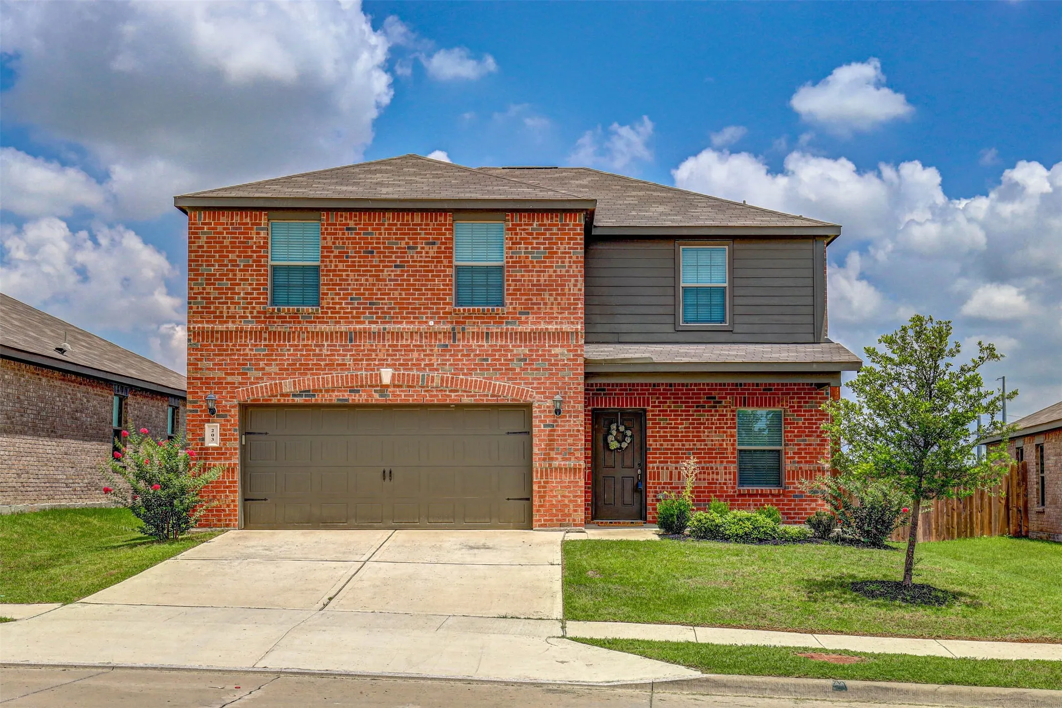 Single Family Residence For Rent in Wise County , 203 Drifter Drive, Newark, Texas 76071, 3 Bedroom, 3 Bathroom, 2 Garage spaces, 2,034 Sqft, built in 2022, mls#21370705, Real Estate Agent in Newark, Homes For Rent in Wise county, Homes For Rent in Newark, Realtor in Newark Texas, Real Estate Brokerage Independent Realty Texas, Luminita Cordes Realtor