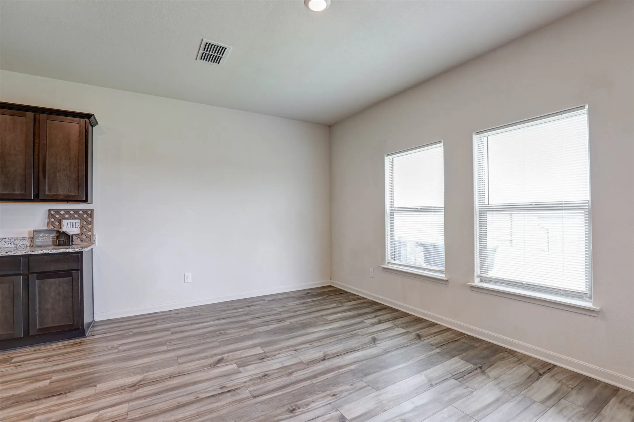 Single Family Residence For Rent in Wise County , 203 Drifter Drive, Newark, Texas 76071, 3 Bedroom, 3 Bathroom, 2 Garage spaces, 2,034 Sqft, built in 2022, mls#21370705, Real Estate Agent in Newark, Homes For Rent in Wise county, Homes For Rent in Newark, Realtor in Newark Texas, Real Estate Brokerage Independent Realty Texas, Luminita Cordes Realtor