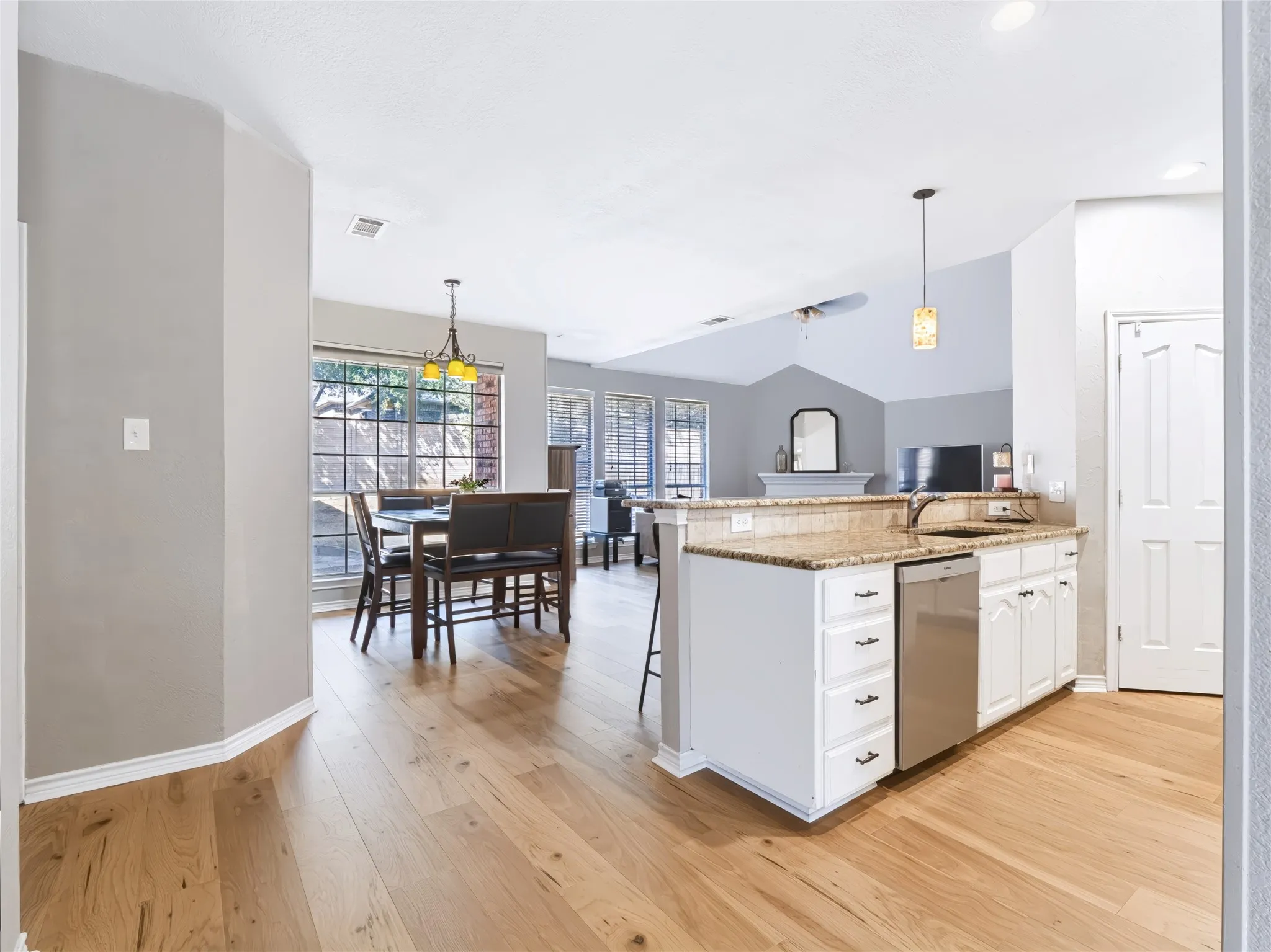 Gorgeous, brand new white oak luxury vinyl plank flooring