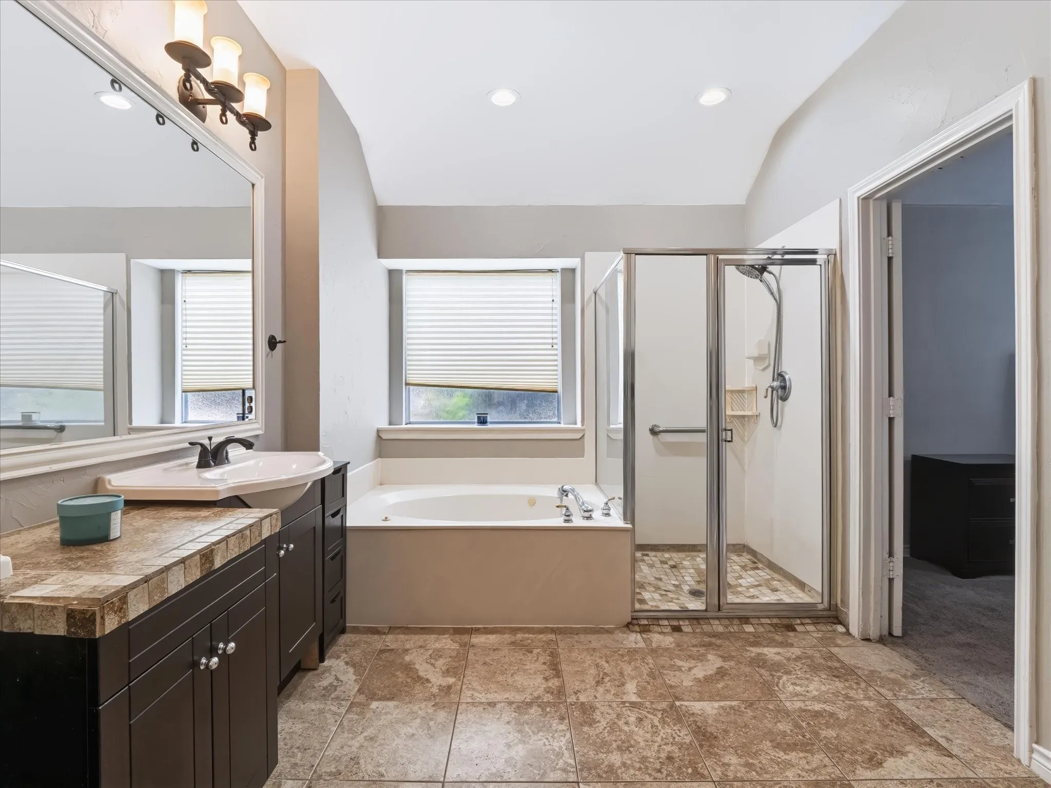 Single Family Residence For Sale in Tarrant County , 1605 Pleasant Run, Keller, Texas 76248, 4 Bedroom, 3 Bathroom, 3 Garage spaces, 2,817 Sqft, built in 1997, mls#21369988, Real Estate Agent in Keller, Homes For Sale in Tarrant county, Homes For Sale in Keller, Realtor in Keller Texas, Real Estate Brokerage Independent Realty Texas, Luminita Cordes Realtor