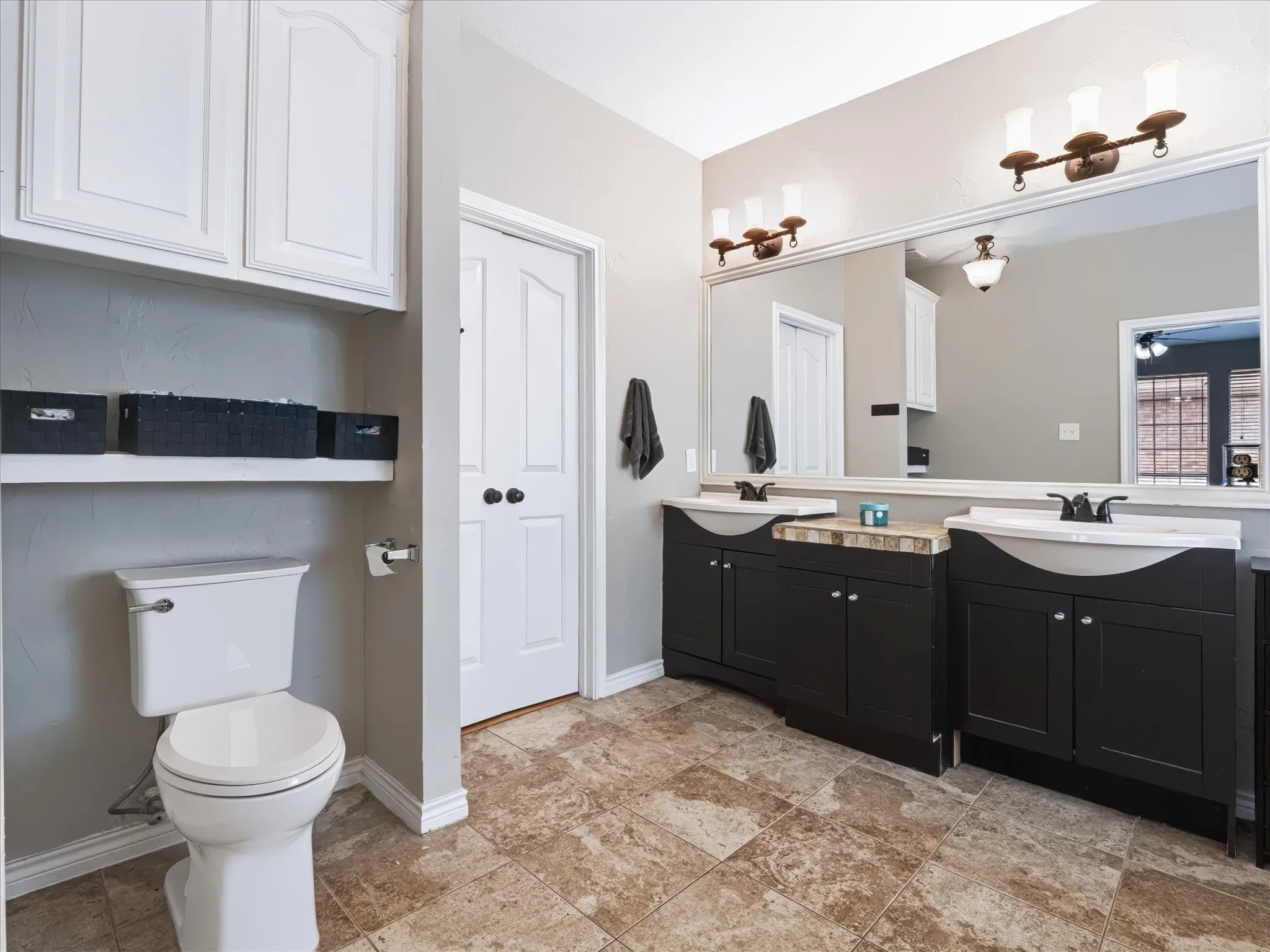 Single Family Residence For Sale in Tarrant County , 1605 Pleasant Run, Keller, Texas 76248, 4 Bedroom, 3 Bathroom, 3 Garage spaces, 2,817 Sqft, built in 1997, mls#21369988, Real Estate Agent in Keller, Homes For Sale in Tarrant county, Homes For Sale in Keller, Realtor in Keller Texas, Real Estate Brokerage Independent Realty Texas, Luminita Cordes Realtor