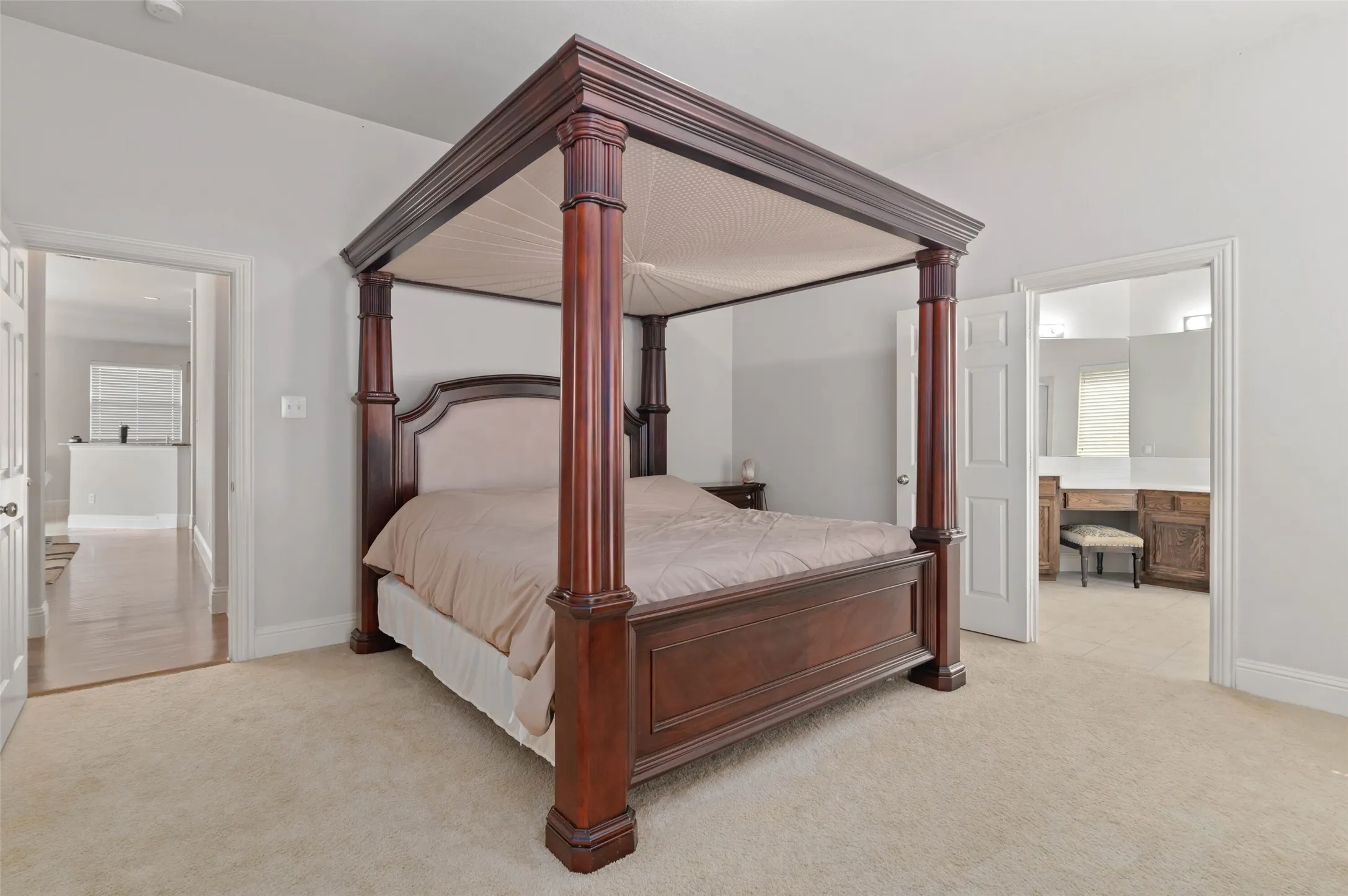 Single Family Residence For Sale in Dallas County , 2501 Claymore Avenue, Garland, Texas 75043, 4 Bedroom, 2 Bathroom, 2 Garage spaces, 2,231 Sqft, built in 2009, mls#21366803, Real Estate Agent in Garland, Homes For Sale in Dallas county, Homes For Sale in Garland, Realtor in Garland Texas, Real Estate Brokerage Independent Realty Texas, Luminita Cordes Realtor