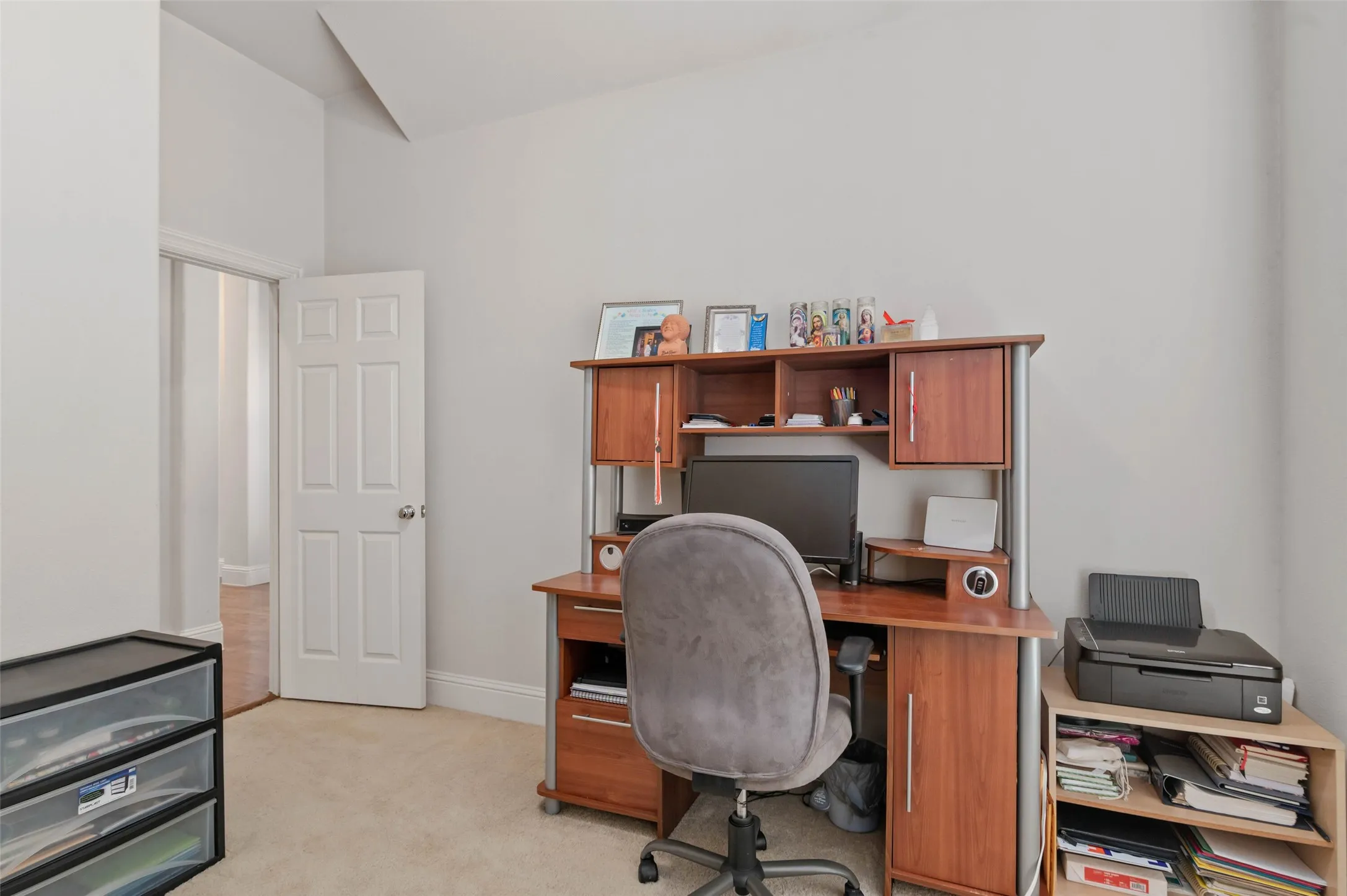 Single Family Residence For Sale in Dallas County , 2501 Claymore Avenue, Garland, Texas 75043, 4 Bedroom, 2 Bathroom, 2 Garage spaces, 2,231 Sqft, built in 2009, mls#21366803, Real Estate Agent in Garland, Homes For Sale in Dallas county, Homes For Sale in Garland, Realtor in Garland Texas, Real Estate Brokerage Independent Realty Texas, Luminita Cordes Realtor