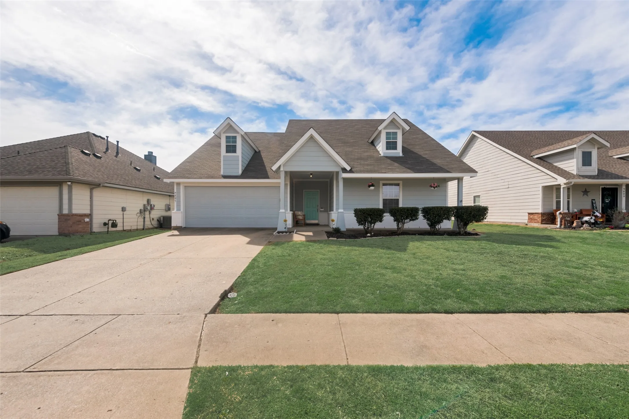 Single Family Residence For Rent in Collin County , 9805 Tanglebrush Drive, Mc Kinney, Texas 75072, 3 Bedroom, 2 Bathroom, 2 Garage spaces, 1,598 Sqft, built in 2005, mls#21369628, Real Estate Agent in Mc Kinney, Homes For Rent in Collin county, Homes For Rent in Mc Kinney, Realtor in Mc Kinney Texas, Real Estate Brokerage Independent Realty Texas, Luminita Cordes Realtor