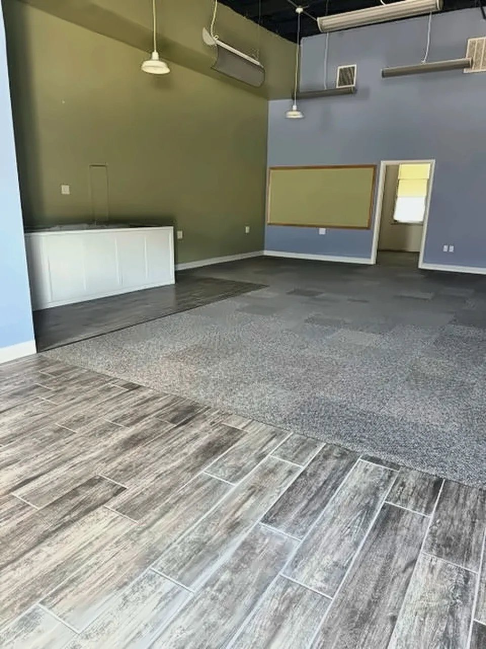Office For Rent in Ellis County , 100 NE Main Street D, Ennis, Texas 75119, 0, 0, Garage spaces, 0 Sqft, built in 2003, mls#21358905, Real Estate Agent in Ennis, Homes For Rent in Ellis county, Homes For Rent in Ennis, Realtor in Ennis Texas, Real Estate Brokerage Independent Realty Texas, Luminita Cordes Realtor