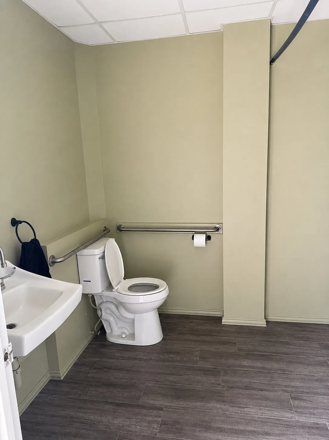 Office For Rent in Ellis County , 100 NE Main Street D, Ennis, Texas 75119, 0, 0, Garage spaces, 0 Sqft, built in 2003, mls#21358905, Real Estate Agent in Ennis, Homes For Rent in Ellis county, Homes For Rent in Ennis, Realtor in Ennis Texas, Real Estate Brokerage Independent Realty Texas, Luminita Cordes Realtor