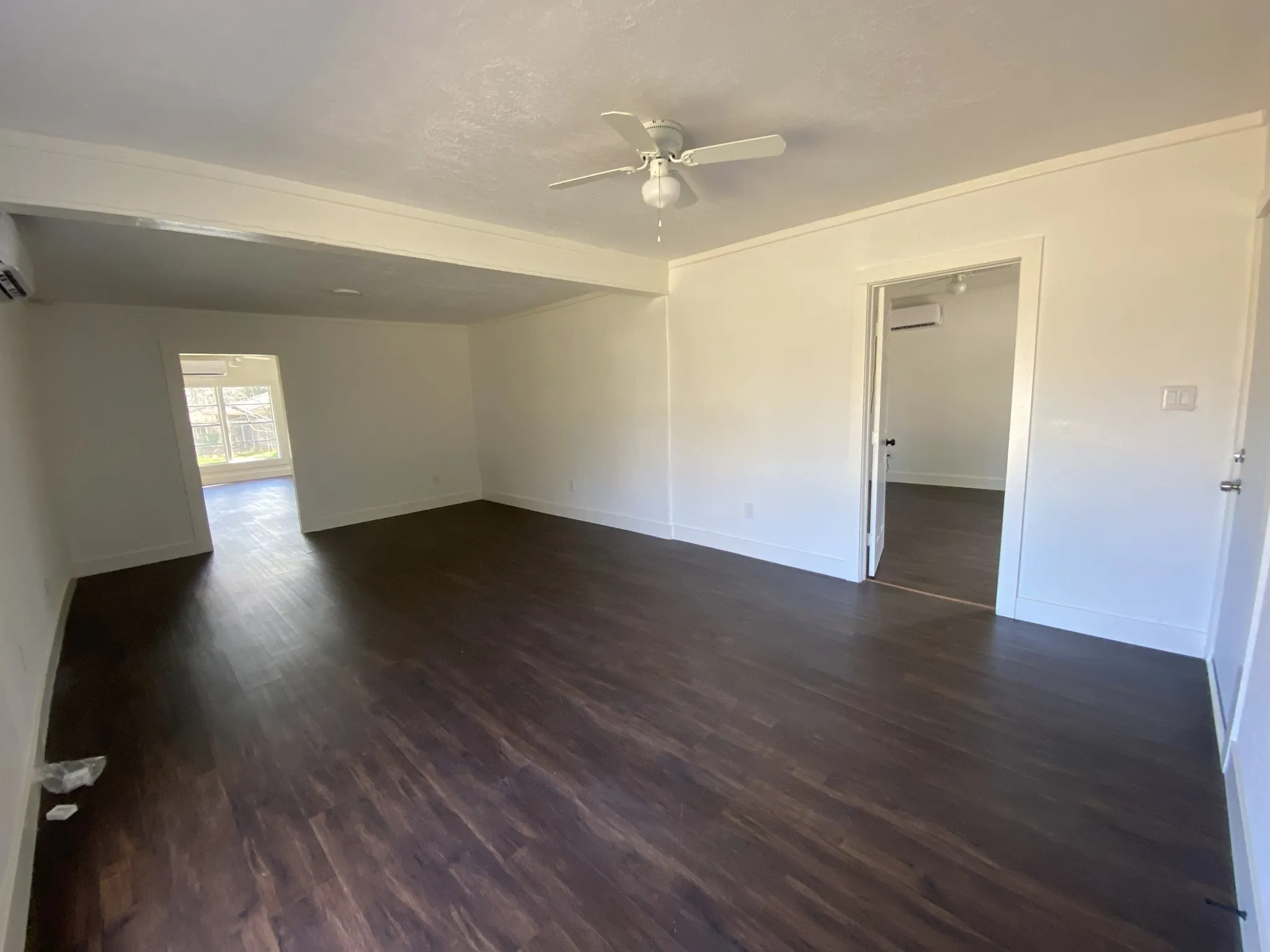 Single Family Residence For Rent in Henderson County , 801 Walnut Street, Trinidad, Texas 75163, 2 Bedroom, 1 Bathroom, Garage spaces, 1,136 Sqft, built in 1990, mls#21370860, Real Estate Agent in Trinidad, Homes For Rent in Henderson county, Homes For Rent in Trinidad, Realtor in Trinidad Texas, Real Estate Brokerage Independent Realty Texas, Luminita Cordes Realtor