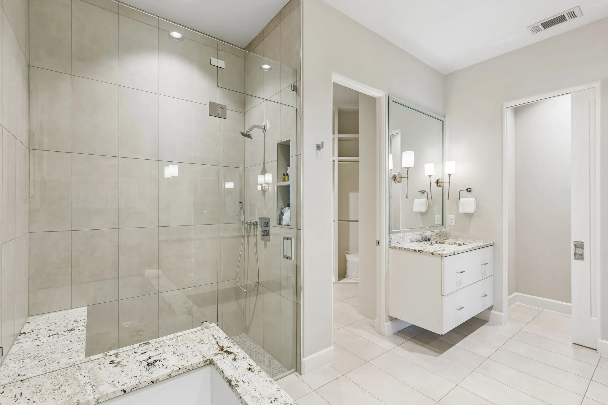 Single Family Residence For Sale in Tarrant County , 9 Catalonia Drive, Westlake, Texas 76262, 3 Bedroom, 4 Bathroom, 2 Garage spaces, 2,850 Sqft, built in 2019, mls#21365224, Real Estate Agent in Westlake, Homes For Sale in Tarrant county, Homes For Sale in Westlake, Realtor in Westlake Texas, Real Estate Brokerage Independent Realty Texas, Luminita Cordes Realtor