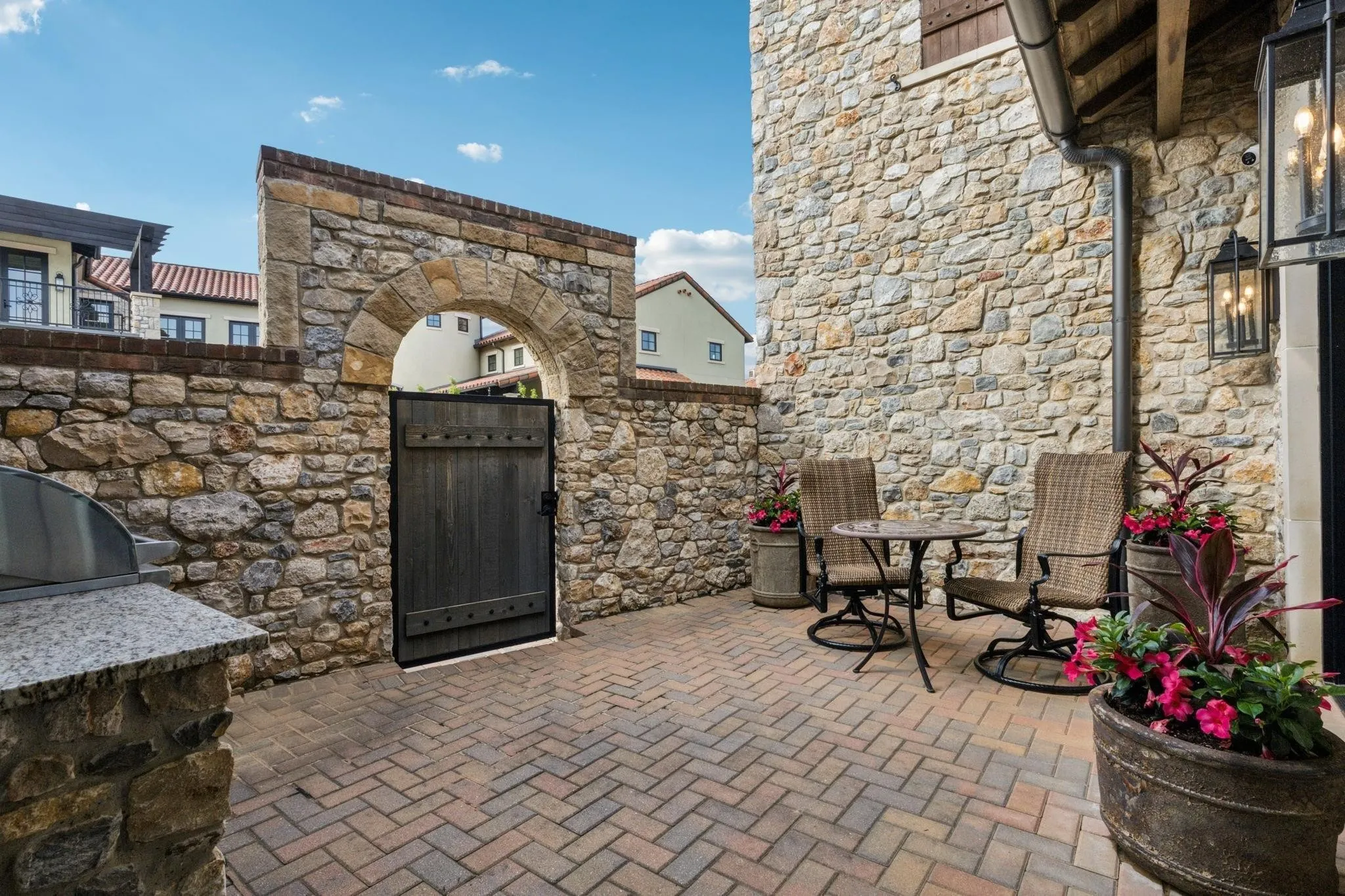 Single Family Residence For Sale in Tarrant County , 9 Catalonia Drive, Westlake, Texas 76262, 3 Bedroom, 4 Bathroom, 2 Garage spaces, 2,850 Sqft, built in 2019, mls#21365224, Real Estate Agent in Westlake, Homes For Sale in Tarrant county, Homes For Sale in Westlake, Realtor in Westlake Texas, Real Estate Brokerage Independent Realty Texas, Luminita Cordes Realtor