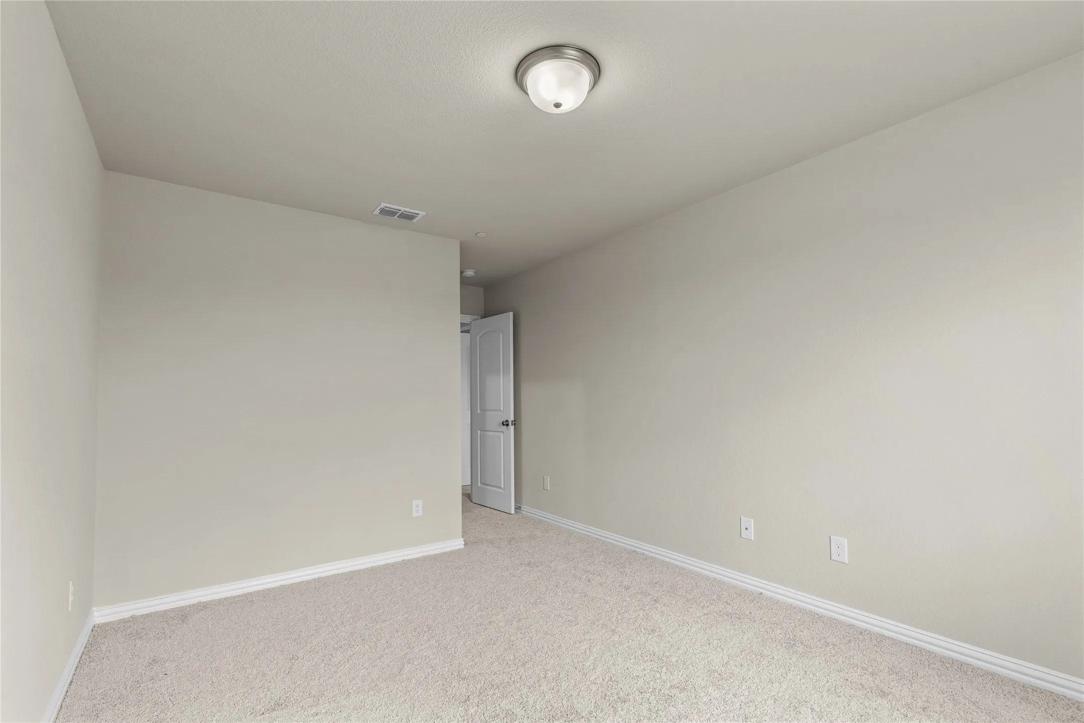 Townhouse For Sale in Grayson County , 1229 Morgan Drive, Sherman, Texas 75090, 3 Bedroom, 3 Bathroom, 2 Garage spaces, 1,722 Sqft, built in 2023, mls#21370867, Real Estate Agent in Sherman, Homes For Sale in Grayson county, Homes For Sale in Sherman, Realtor in Sherman Texas, Real Estate Brokerage Independent Realty Texas, Luminita Cordes Realtor