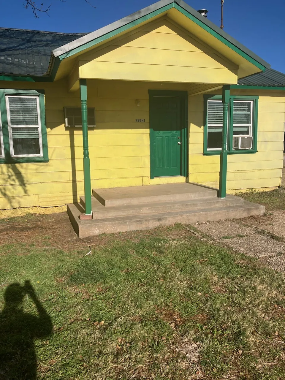 Triplex For Rent in Taylor County , 739 Iberis Road S 1, Abilene, Texas 79606, 2 Bedroom, 1 Bathroom, Garage spaces, 1,200 Sqft, built in 1951, mls#21370873, Real Estate Agent in Abilene, Homes For Rent in Taylor county, Homes For Rent in Abilene, Realtor in Abilene Texas, Real Estate Brokerage Independent Realty Texas, Luminita Cordes Realtor