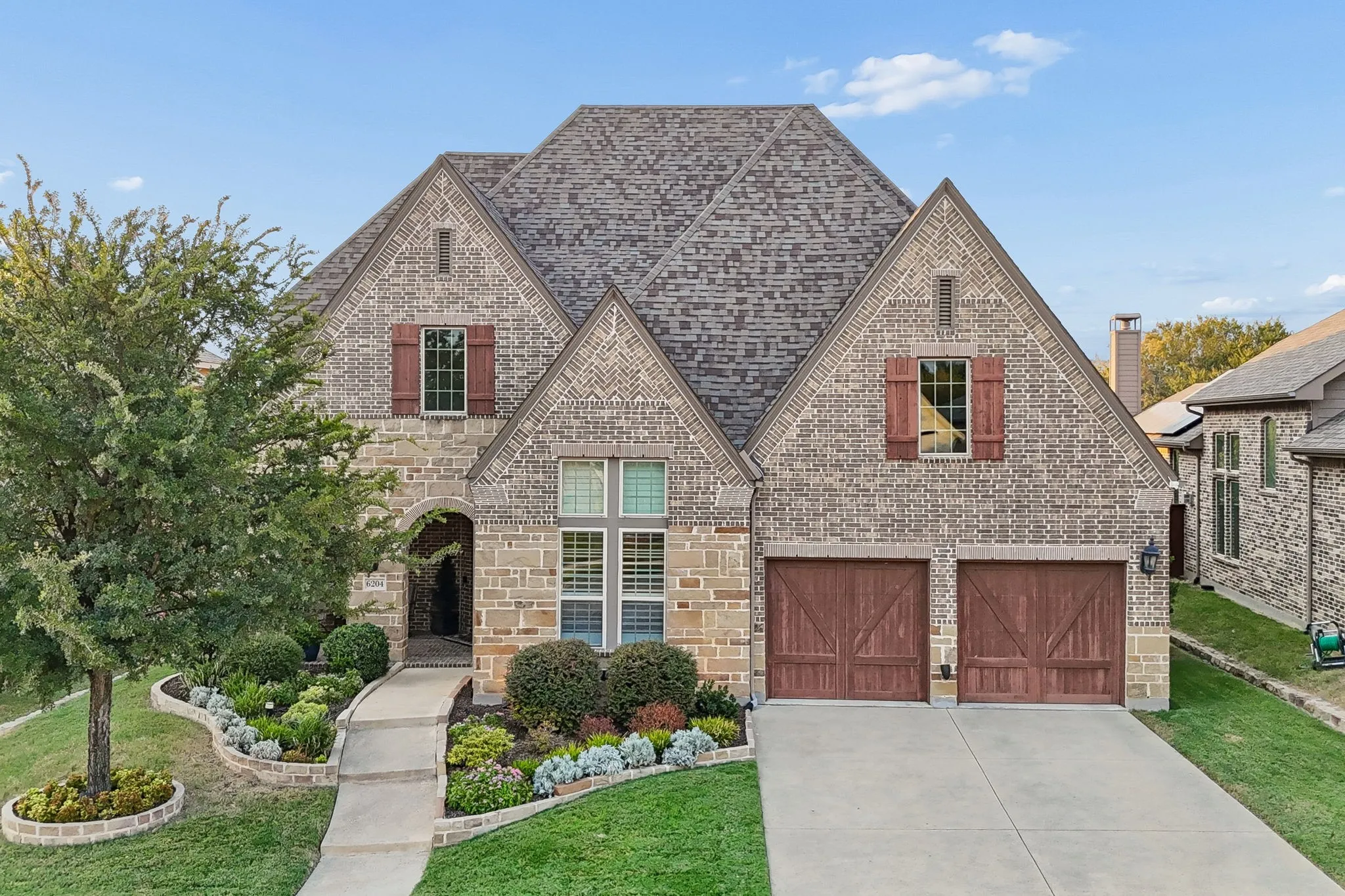 Single Family Residence For Sale in Denton County , 6204 Prairie Brush Trail, Northlake, Texas 76226, 5 Bedroom, 6 Bathroom, 3 Garage spaces, 3,966 Sqft, built in 2017, mls#21366074, Real Estate Agent in Northlake, Homes For Sale in Denton county, Homes For Sale in Northlake, Realtor in Northlake Texas, Real Estate Brokerage Independent Realty Texas, Luminita Cordes Realtor