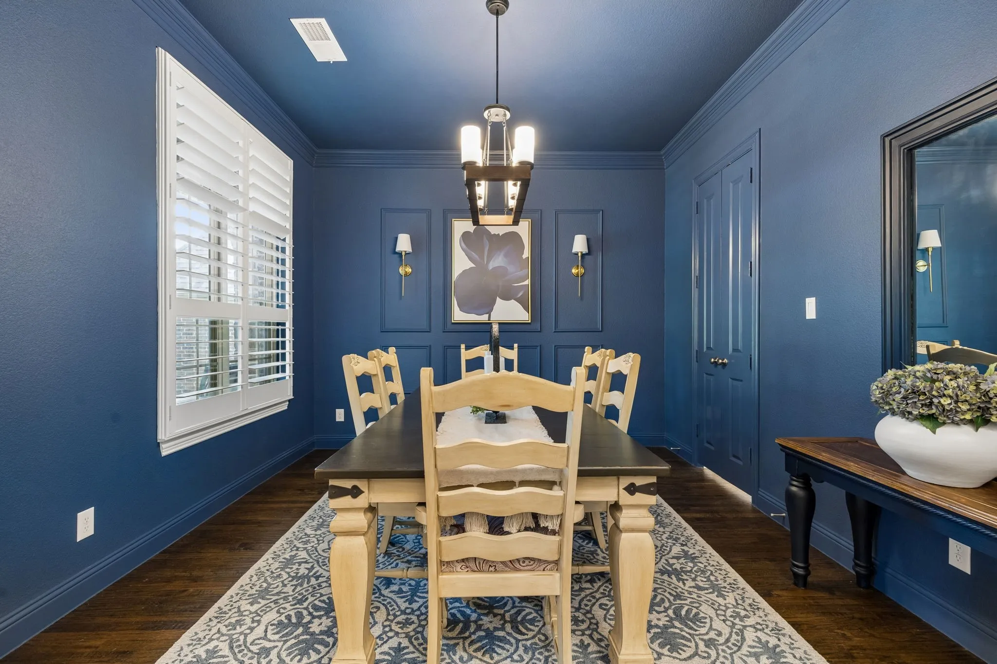 Single Family Residence For Sale in Denton County , 6204 Prairie Brush Trail, Northlake, Texas 76226, 5 Bedroom, 6 Bathroom, 3 Garage spaces, 3,966 Sqft, built in 2017, mls#21366074, Real Estate Agent in Northlake, Homes For Sale in Denton county, Homes For Sale in Northlake, Realtor in Northlake Texas, Real Estate Brokerage Independent Realty Texas, Luminita Cordes Realtor