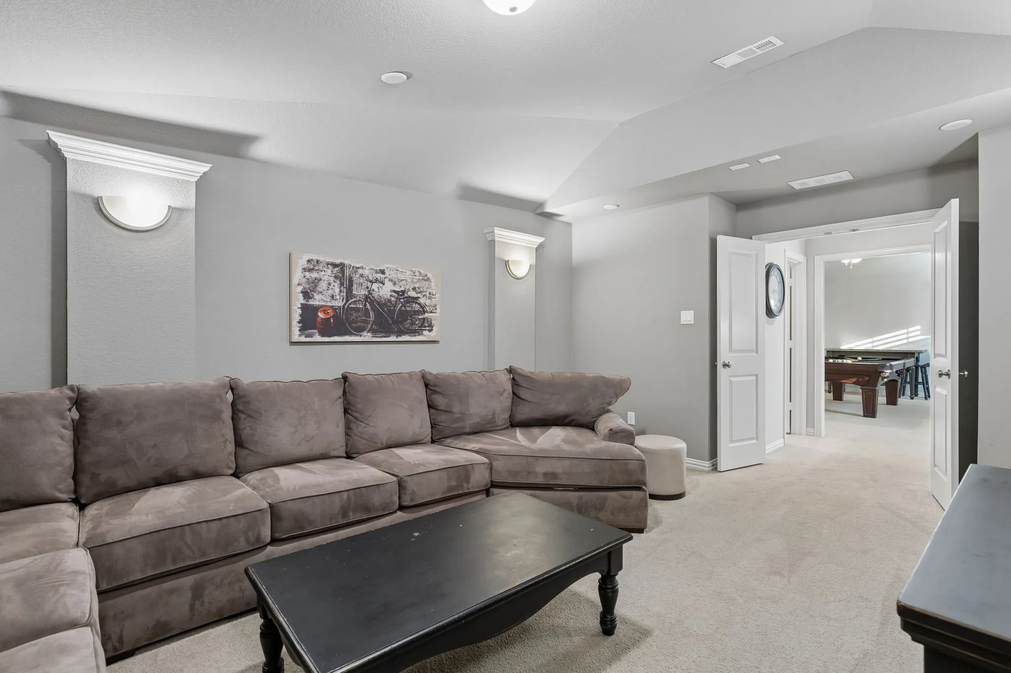 Single Family Residence For Sale in Denton County , 6204 Prairie Brush Trail, Northlake, Texas 76226, 5 Bedroom, 6 Bathroom, 3 Garage spaces, 3,966 Sqft, built in 2017, mls#21366074, Real Estate Agent in Northlake, Homes For Sale in Denton county, Homes For Sale in Northlake, Realtor in Northlake Texas, Real Estate Brokerage Independent Realty Texas, Luminita Cordes Realtor