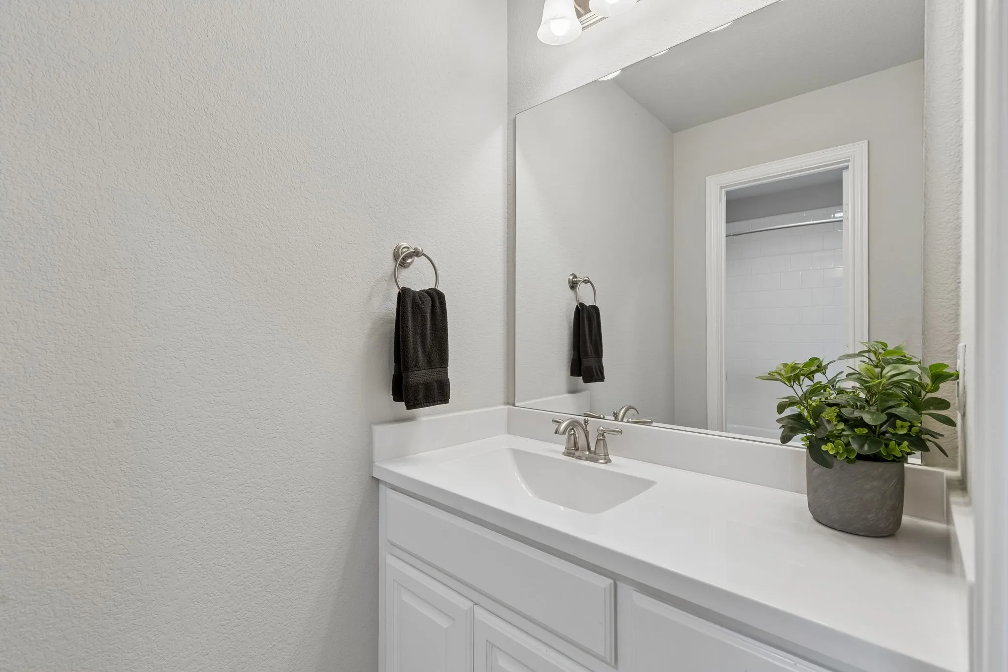 Single Family Residence For Sale in Denton County , 6204 Prairie Brush Trail, Northlake, Texas 76226, 5 Bedroom, 6 Bathroom, 3 Garage spaces, 3,966 Sqft, built in 2017, mls#21366074, Real Estate Agent in Northlake, Homes For Sale in Denton county, Homes For Sale in Northlake, Realtor in Northlake Texas, Real Estate Brokerage Independent Realty Texas, Luminita Cordes Realtor