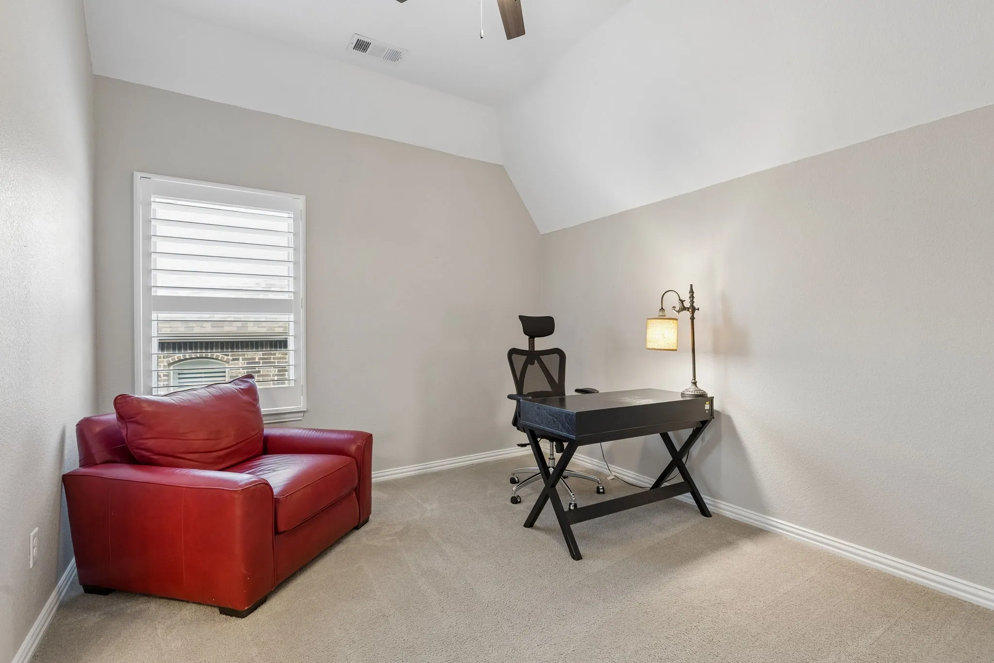Single Family Residence For Sale in Denton County , 6204 Prairie Brush Trail, Northlake, Texas 76226, 5 Bedroom, 6 Bathroom, 3 Garage spaces, 3,966 Sqft, built in 2017, mls#21366074, Real Estate Agent in Northlake, Homes For Sale in Denton county, Homes For Sale in Northlake, Realtor in Northlake Texas, Real Estate Brokerage Independent Realty Texas, Luminita Cordes Realtor