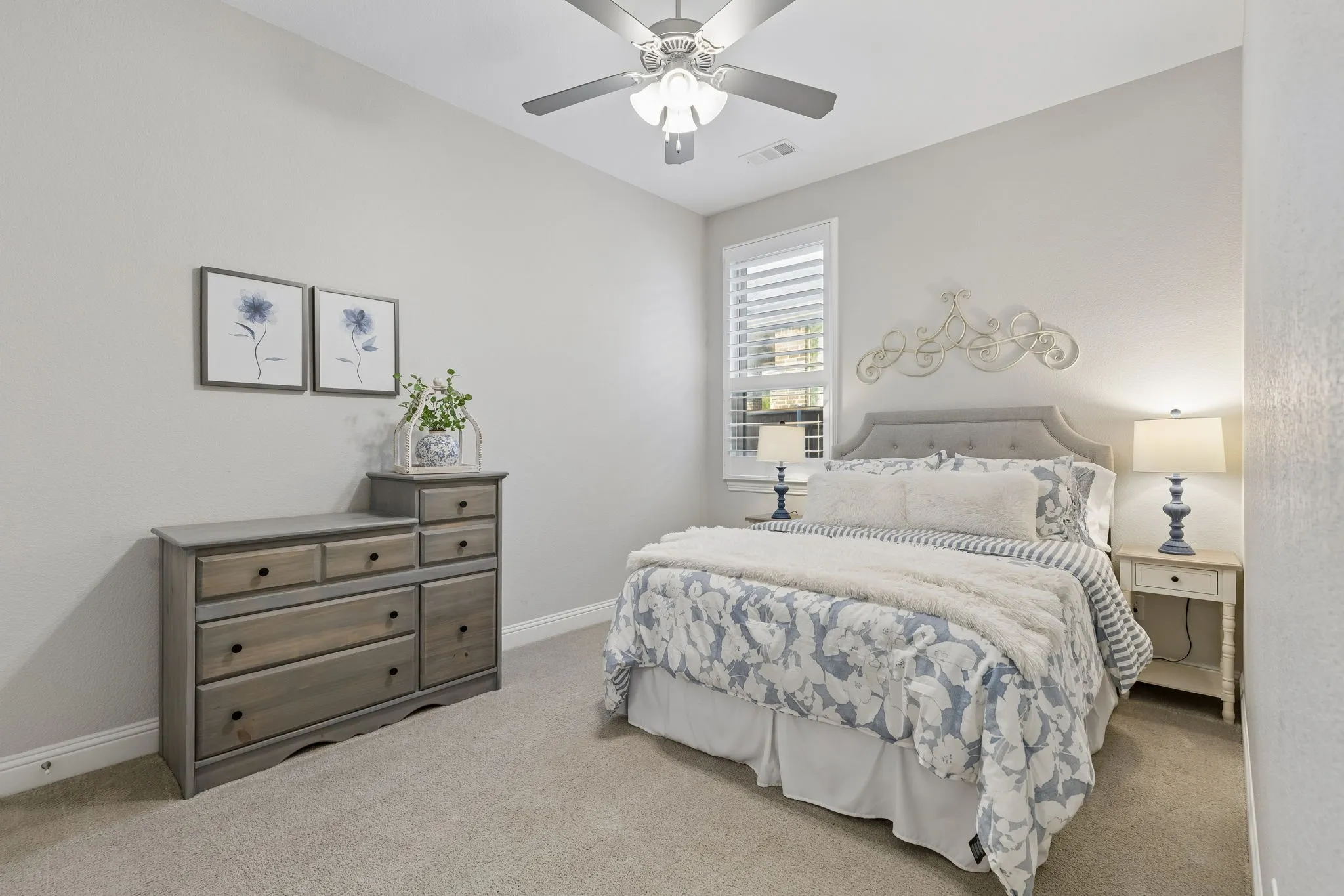 Single Family Residence For Sale in Denton County , 6204 Prairie Brush Trail, Northlake, Texas 76226, 5 Bedroom, 6 Bathroom, 3 Garage spaces, 3,966 Sqft, built in 2017, mls#21366074, Real Estate Agent in Northlake, Homes For Sale in Denton county, Homes For Sale in Northlake, Realtor in Northlake Texas, Real Estate Brokerage Independent Realty Texas, Luminita Cordes Realtor