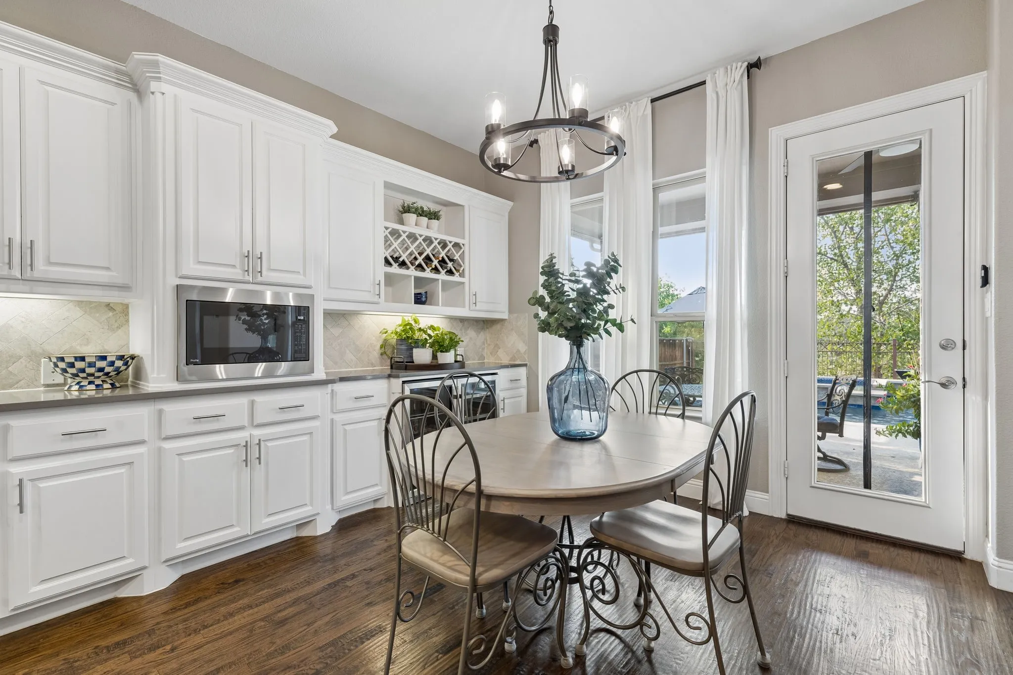 Single Family Residence For Sale in Denton County , 6204 Prairie Brush Trail, Northlake, Texas 76226, 5 Bedroom, 6 Bathroom, 3 Garage spaces, 3,966 Sqft, built in 2017, mls#21366074, Real Estate Agent in Northlake, Homes For Sale in Denton county, Homes For Sale in Northlake, Realtor in Northlake Texas, Real Estate Brokerage Independent Realty Texas, Luminita Cordes Realtor