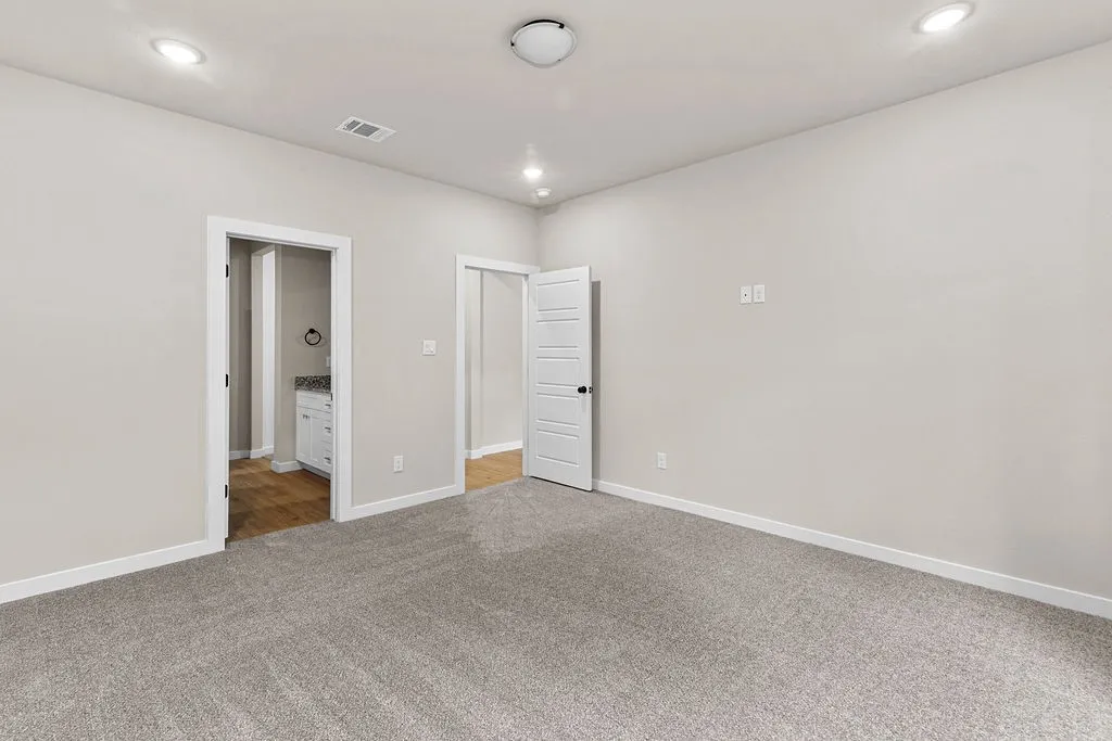 Single Family Residence For Sale in Tarrant County , 2711 Finley Street, Fort Worth, Texas 76111, 4 Bedroom, 2 Bathroom, 2 Garage spaces, 1,660 Sqft, built in 2026, mls#21370879, Real Estate Agent in Fort Worth, Homes For Sale in Tarrant county, Homes For Sale in Fort Worth, Realtor in Fort Worth Texas, Real Estate Brokerage Independent Realty Texas, Luminita Cordes Realtor